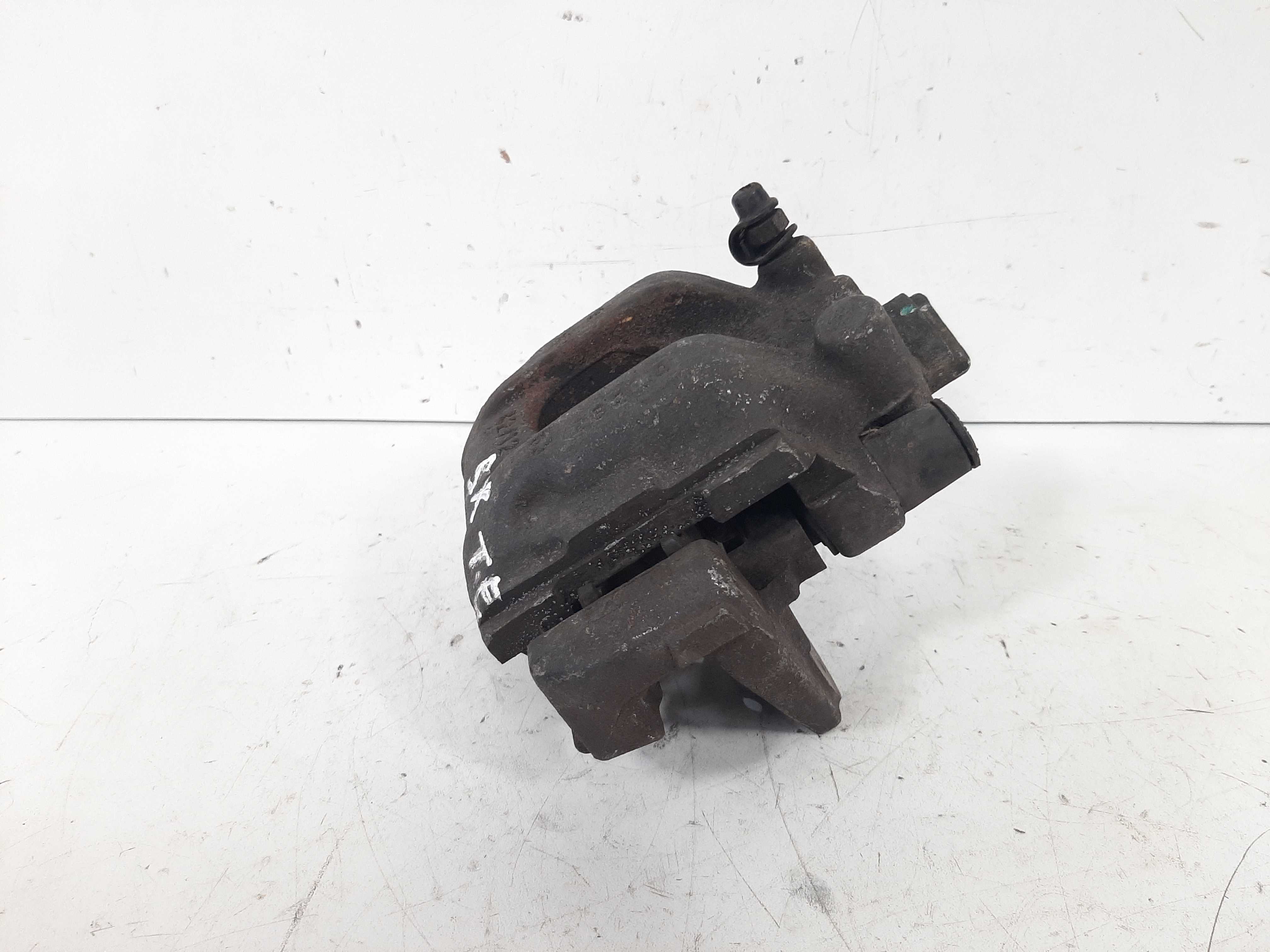 Pinça Freio Traseira Esquerda Bmw X5 3.0 2000 2001 A 2006 4