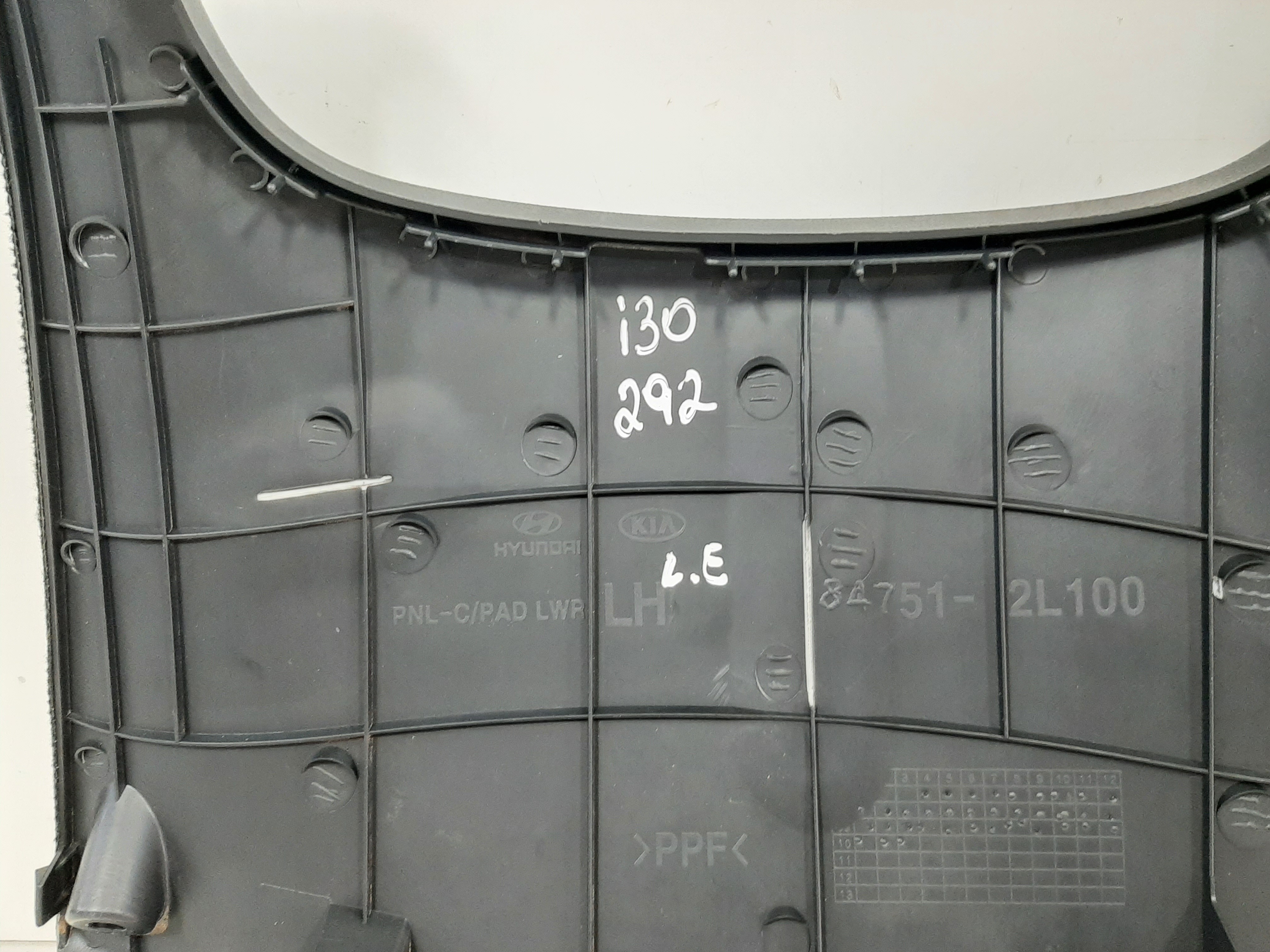 Moldura Inferior Esquerda Painel Hyundai I30 2009 A 2012 10