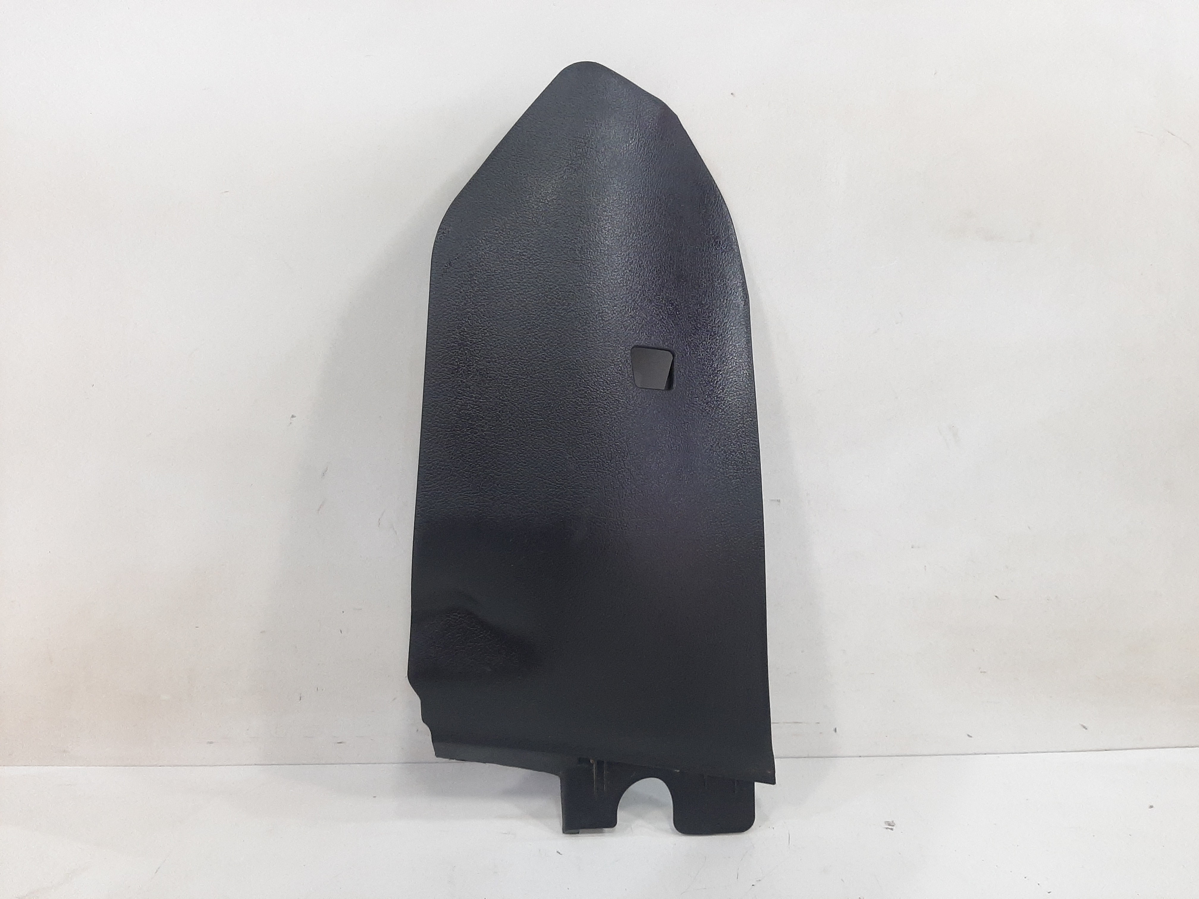 Acabamento Console Lado Direito Kia Cerato Sx3 2009 A 2013 8