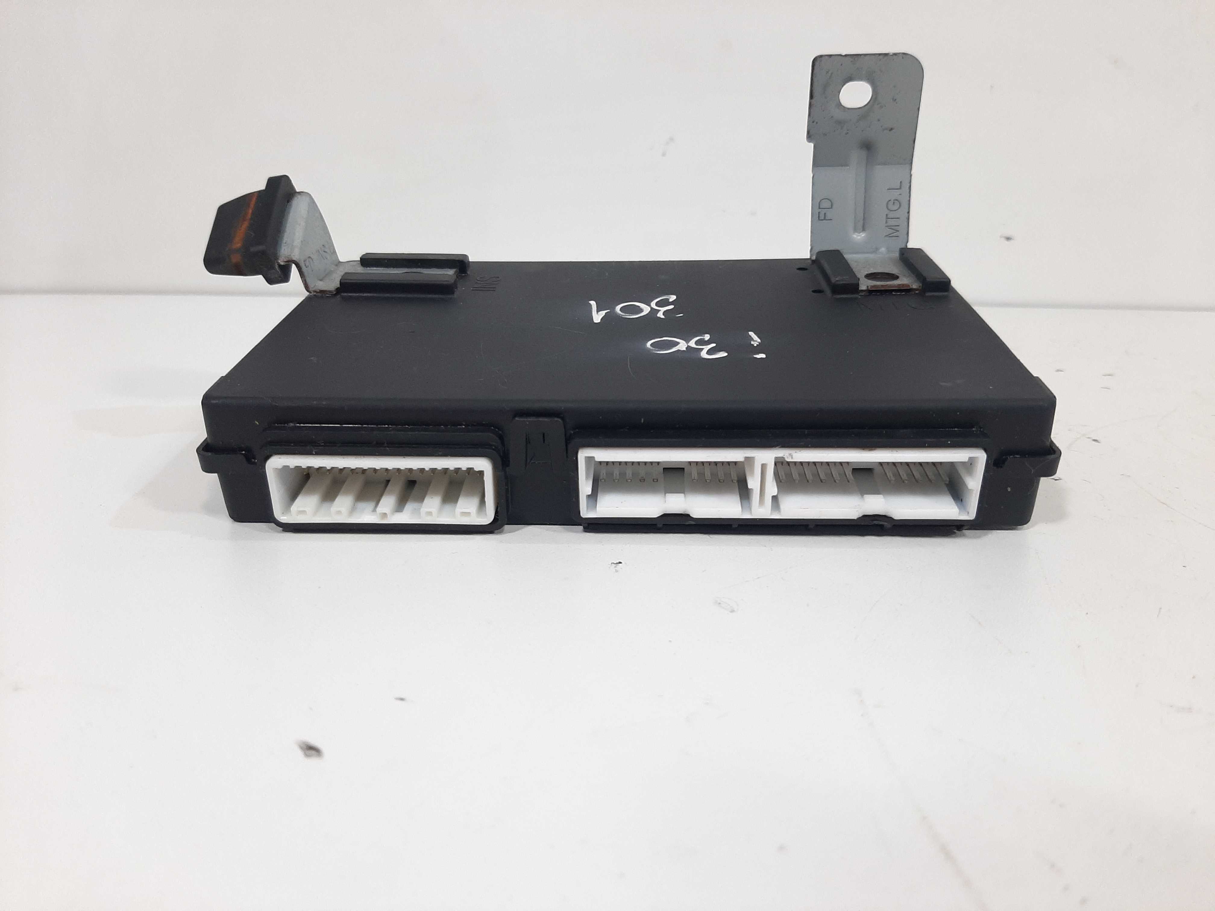 Modulo Bcm Hyndai I30 2.0  2009 2010 2011 2012 954002l2060 8