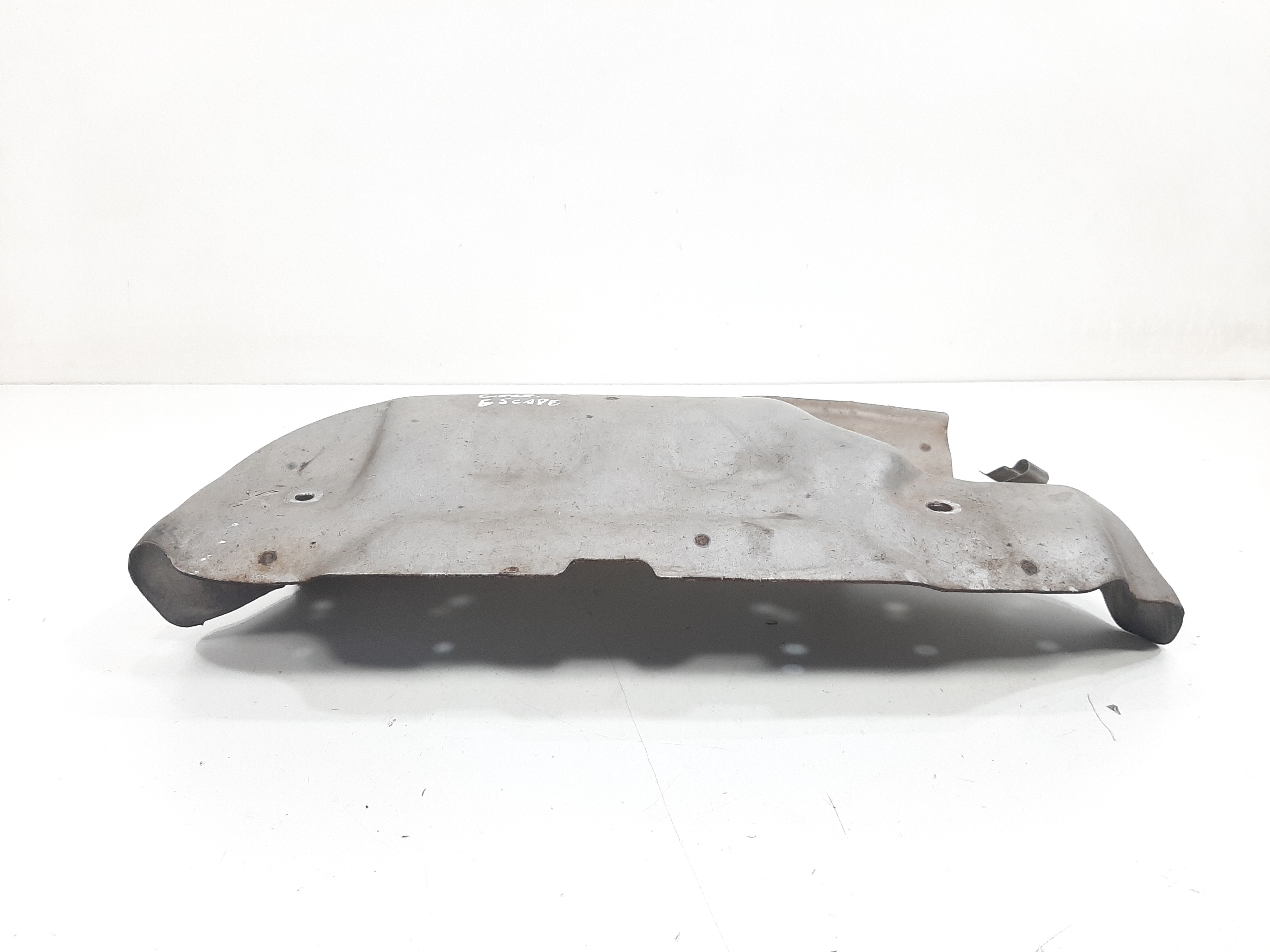 Defletor Coletor Escape Nissan Livina 1.8 2010 2011 A 2014 1