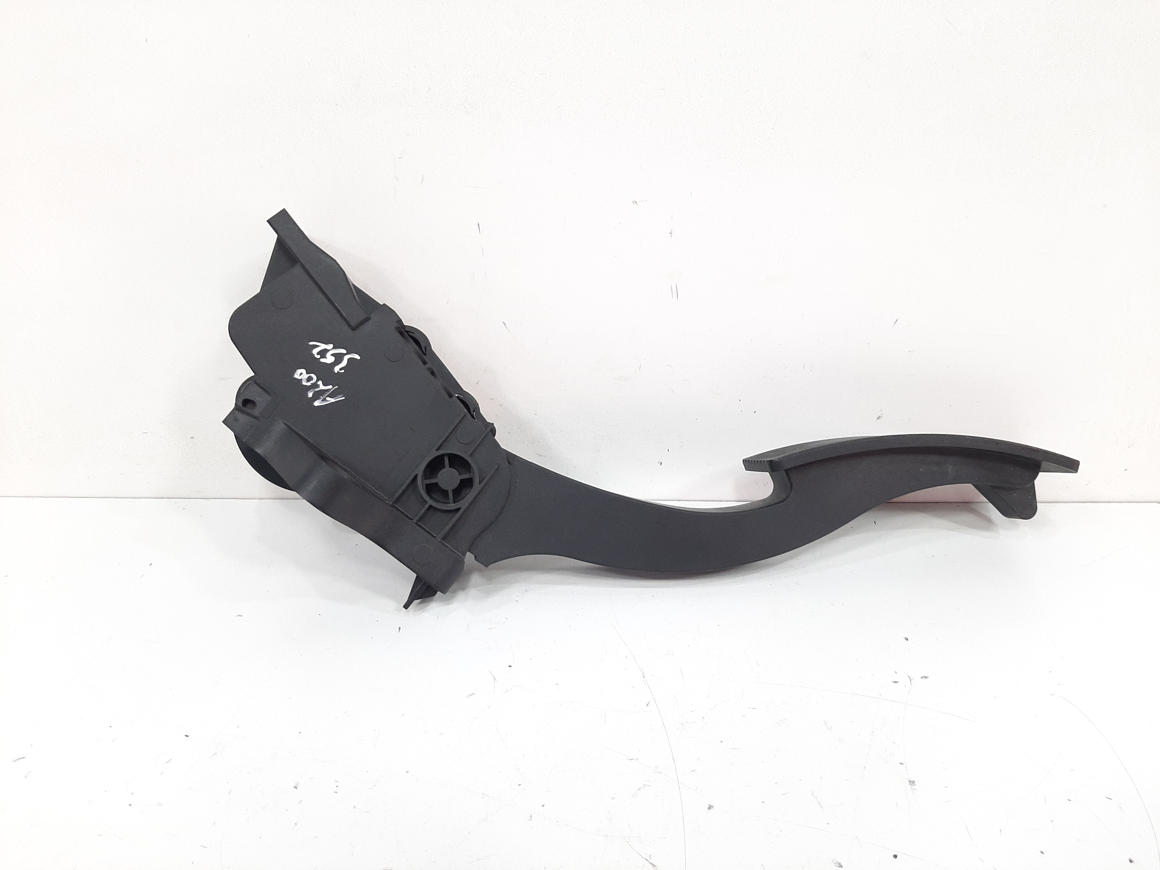 Pedal Acelerador Mercedes A200 W176 Gla200 1.6 Turbo A246300 9