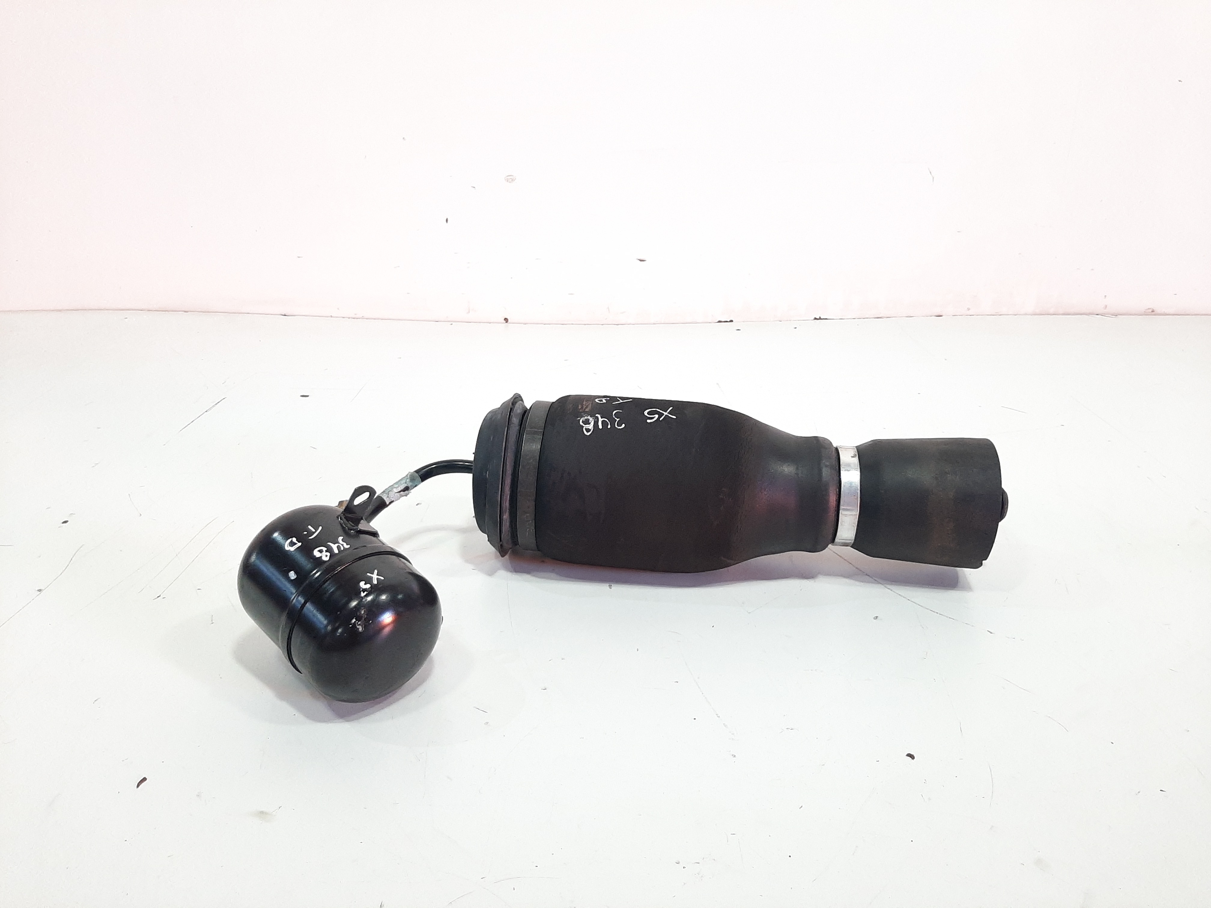 Bolsa Suspensão Ar Traseira Direita Bmw X5 E53 1999 A 2006 8