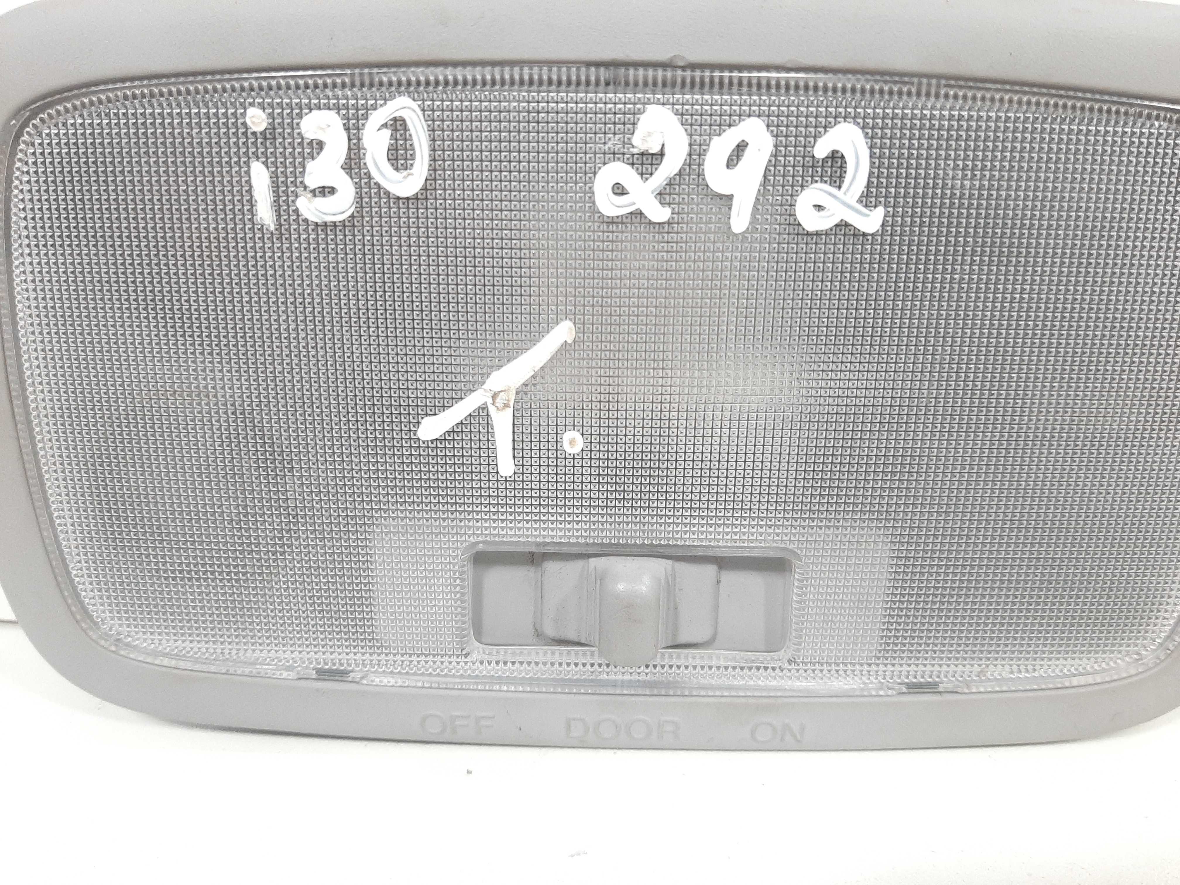Luz Cortesia Interna Traseira Hyundai I30 2009 2010 A 2012 9