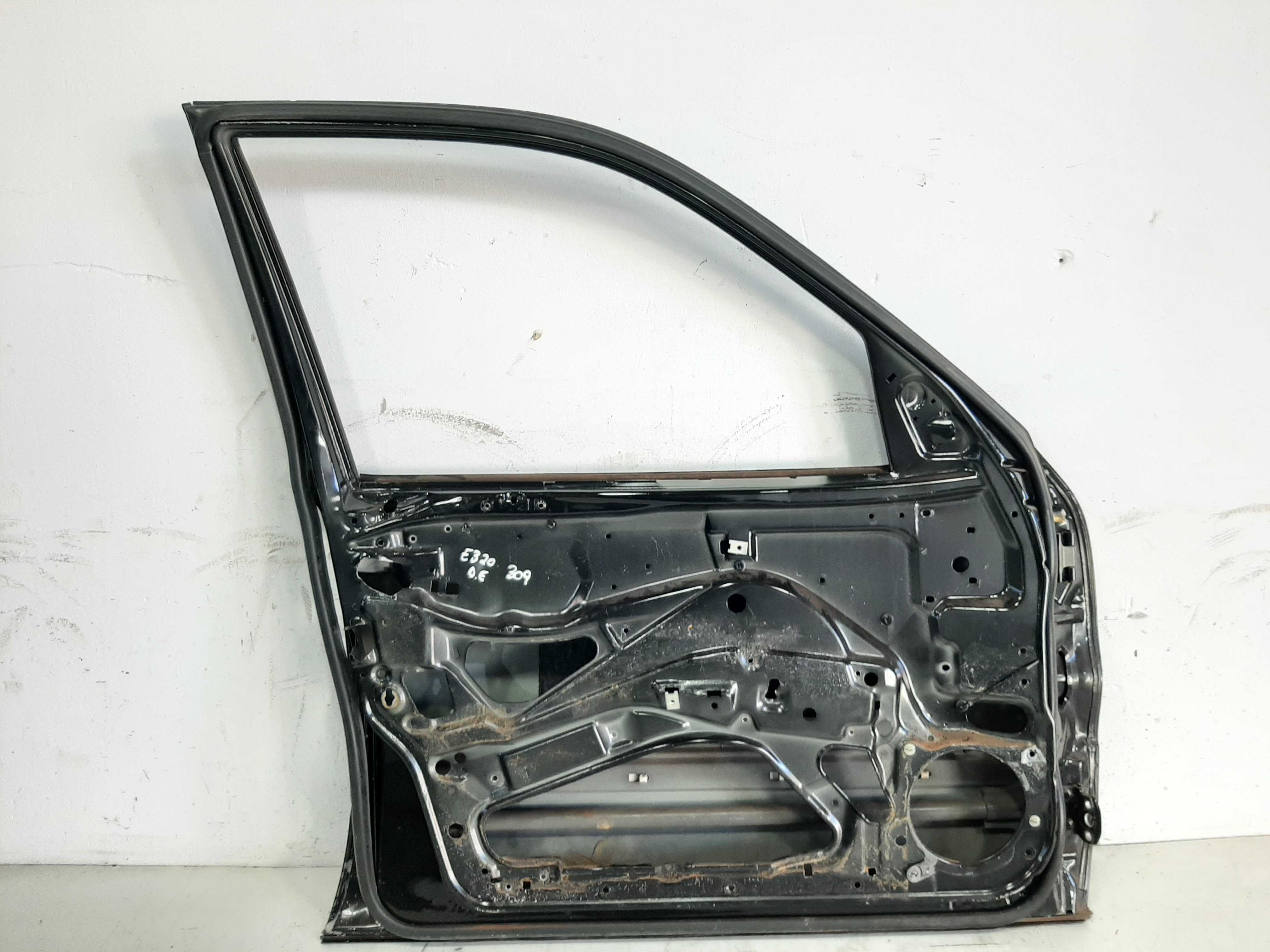 Porta Dianteira Esquerda Mercedes E320 W210 1998 1999 A 2002 5