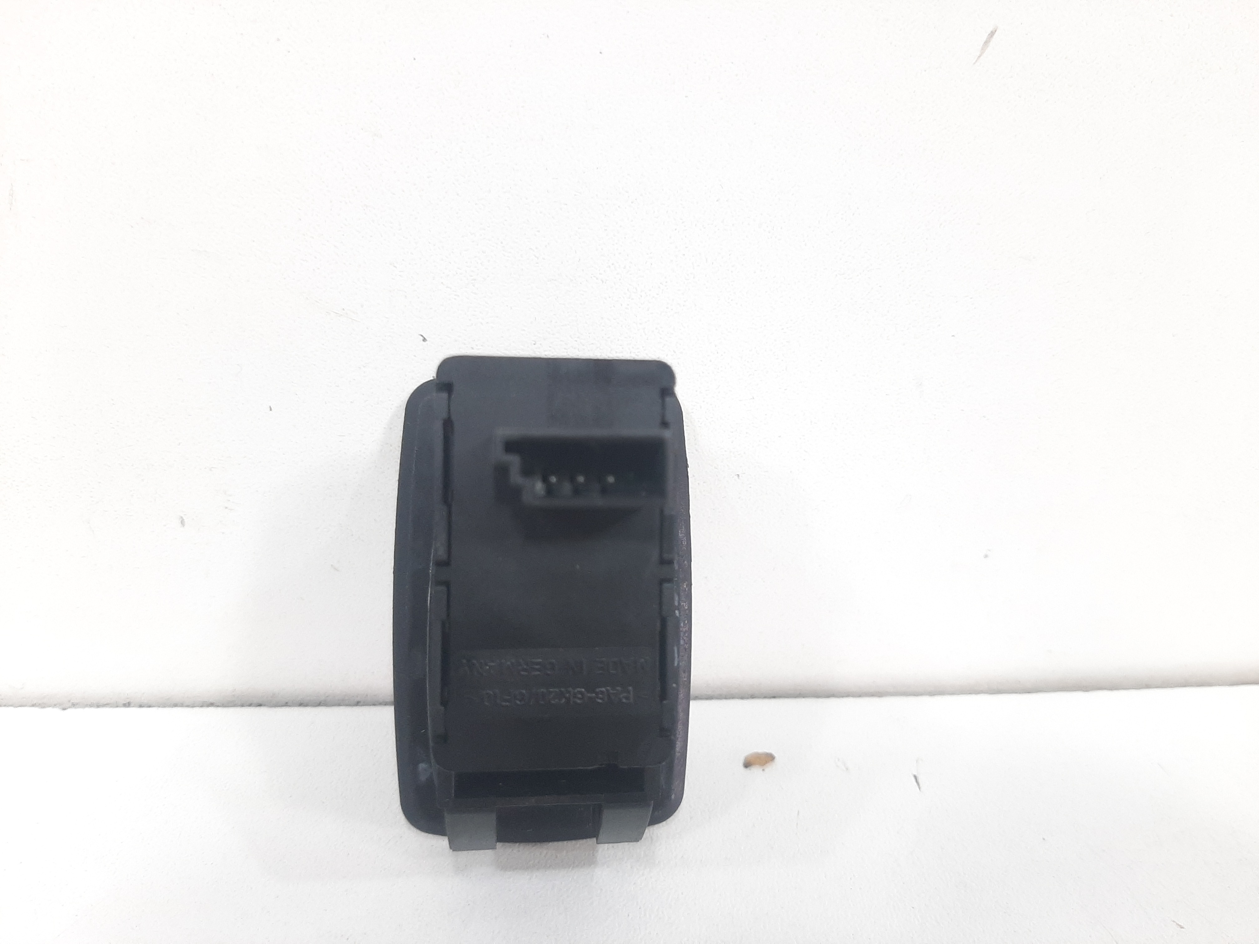 Comando traseiro direito botão elétrico dobvidro BMW 320i 337 8