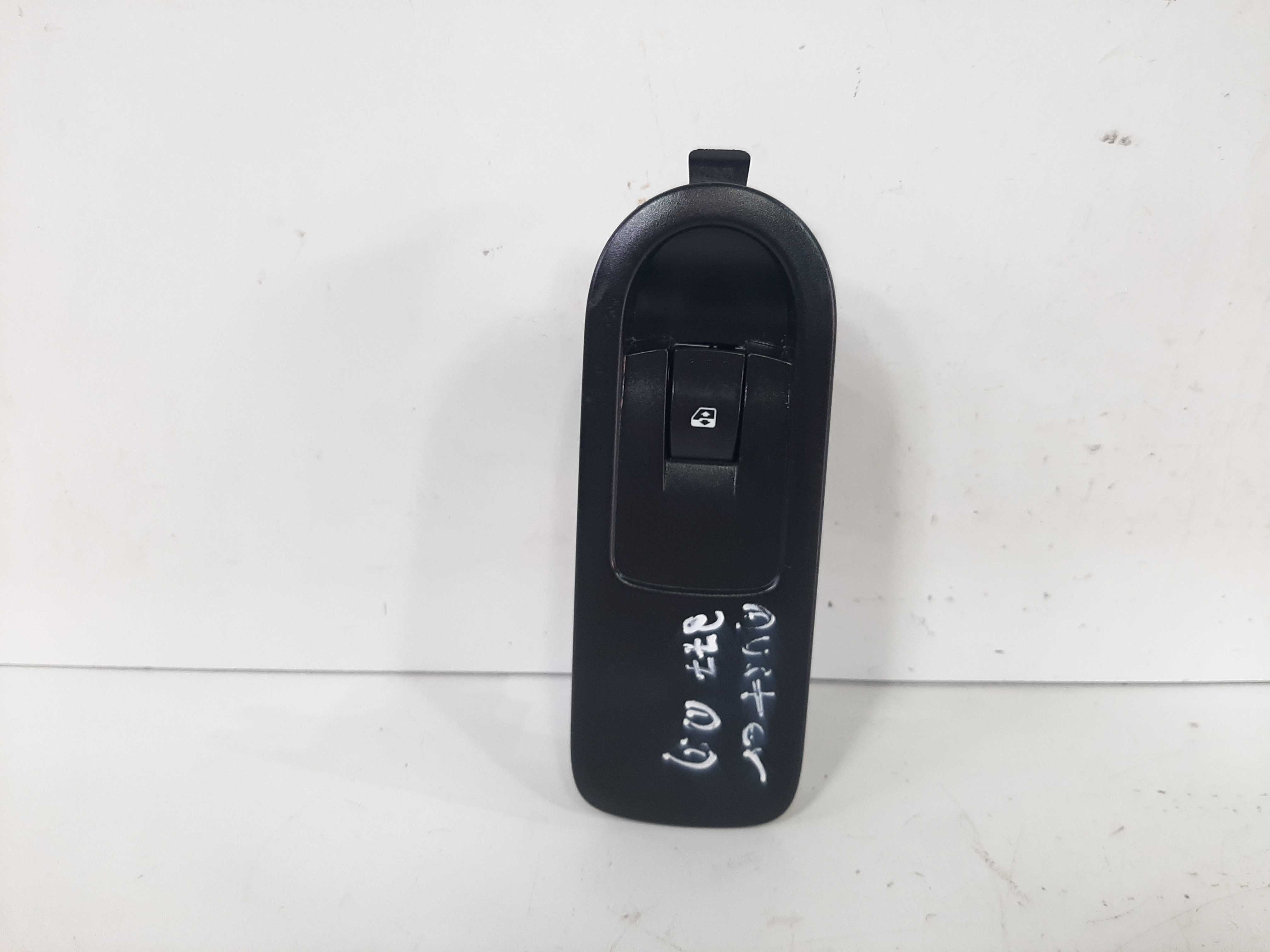 Botão Vidro Elétrico Dianteiro Direito Duster 2011 A 2018 1