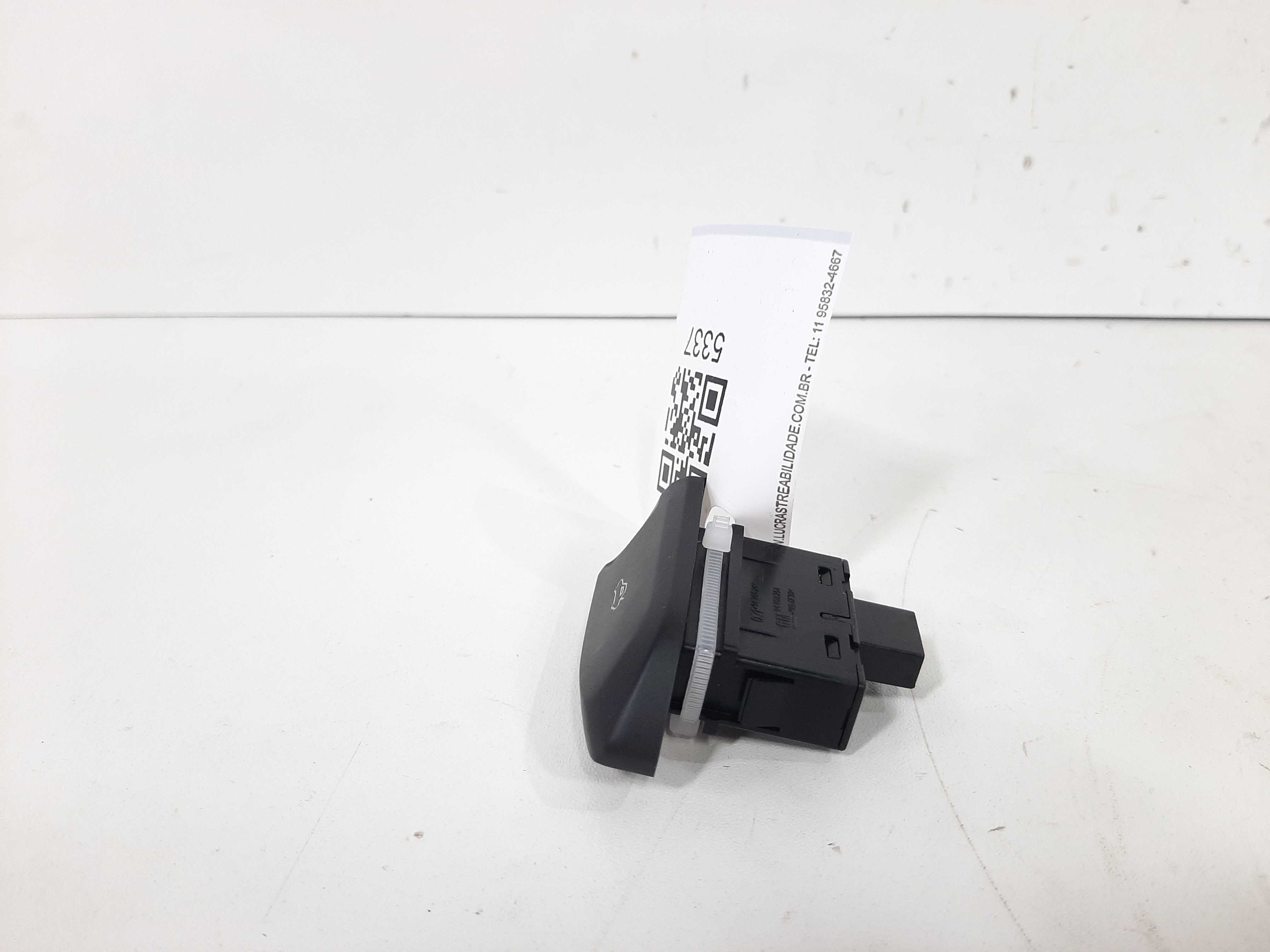 Botão Porta Malas Gm Onix Ltz 2013 2014 2015 2016 2017 2018 5