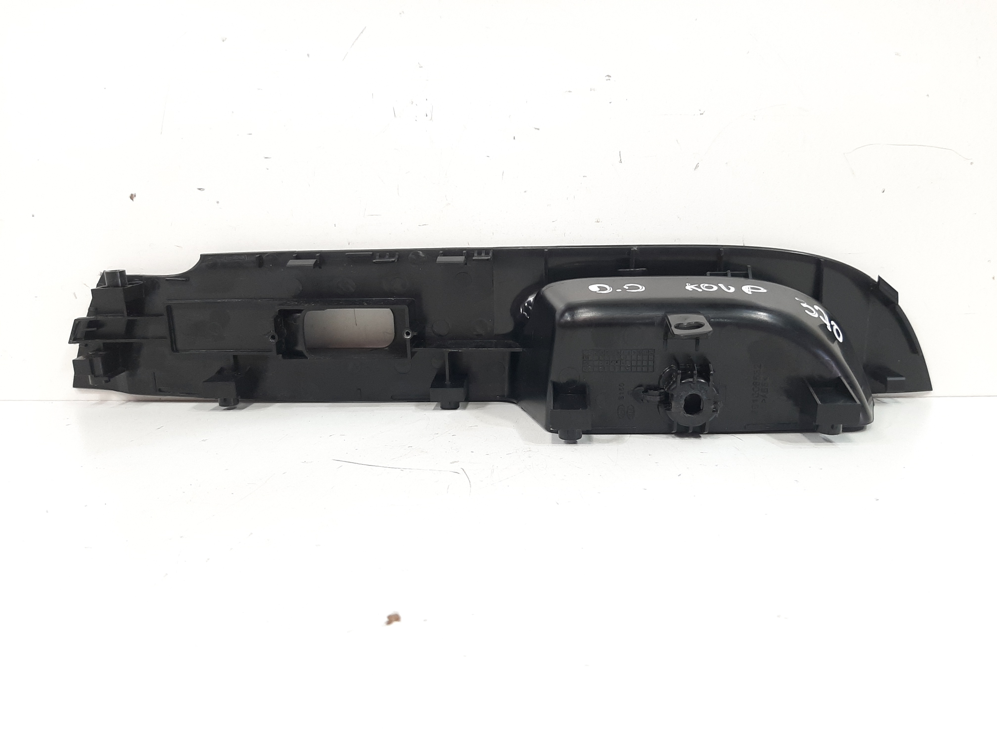 Moldura Comando Dianteiro Direito Kia Cerato Koup 2011 A 13 1