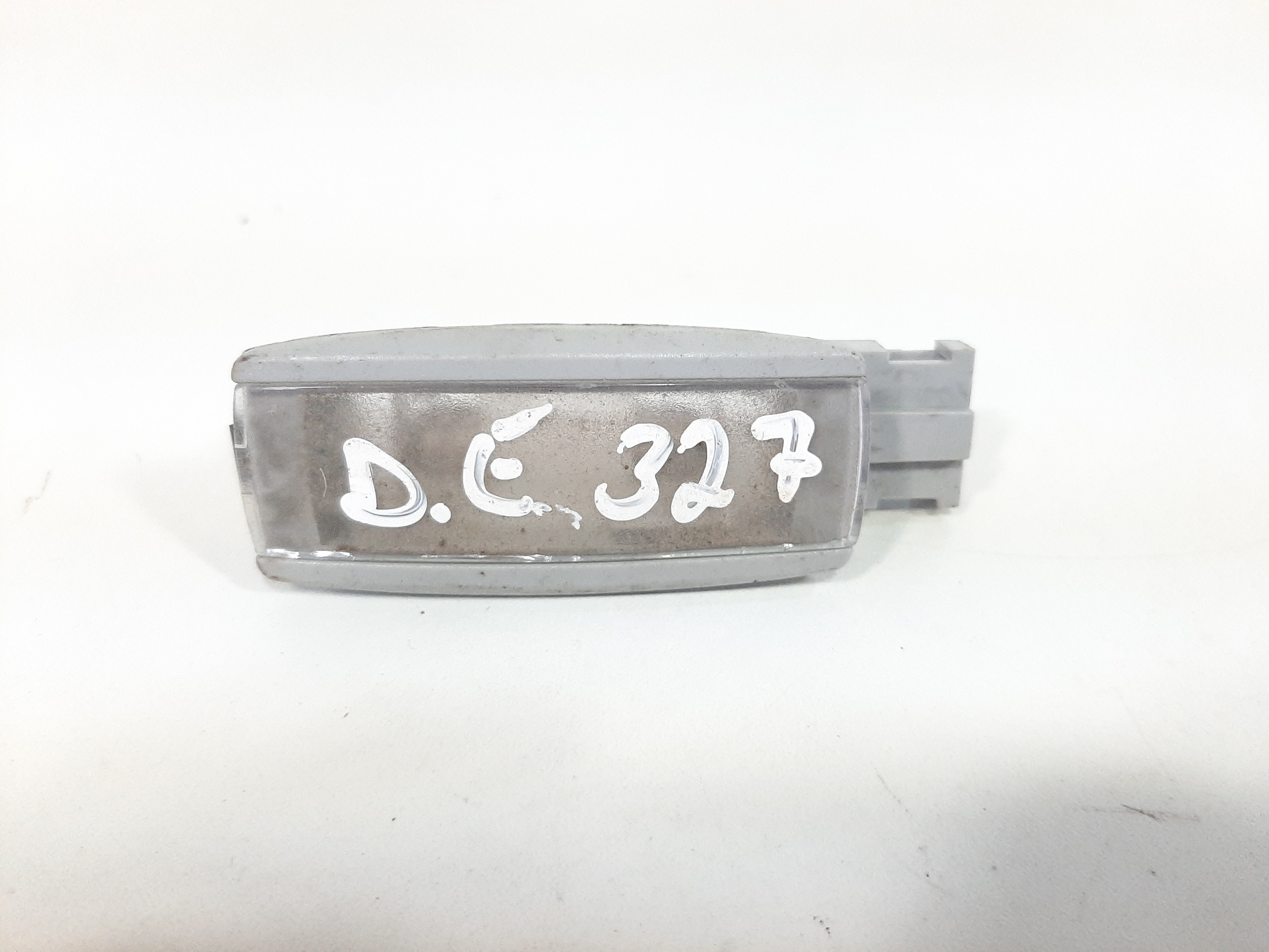 Luz Cortesia Quebra-sol Eaquerdo Vw Jetta Tiguan 2011 A 2016 2