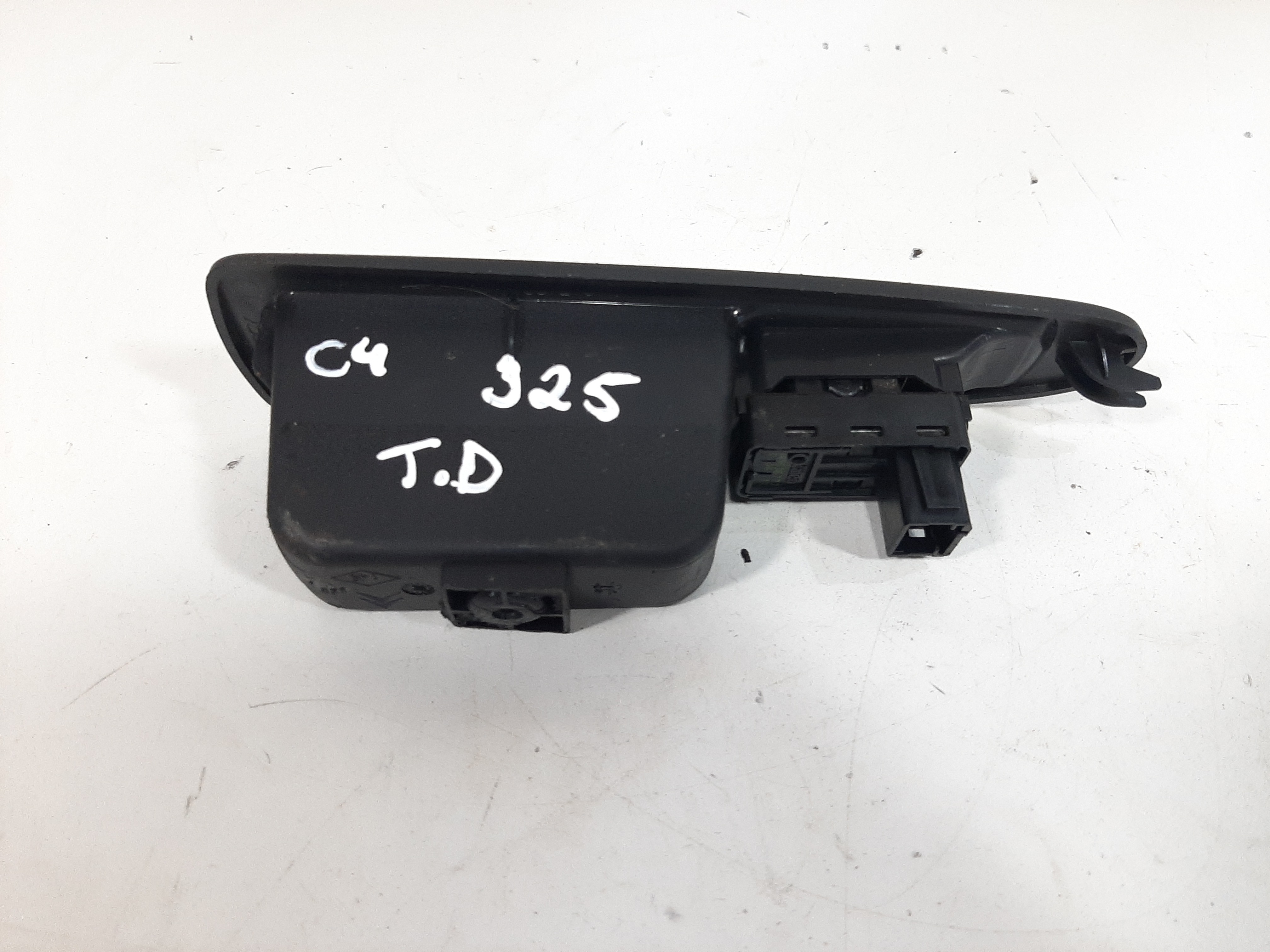 Botão Vidro Elétrico Traseiro Direito Citroen C4 2007 A 2013 8