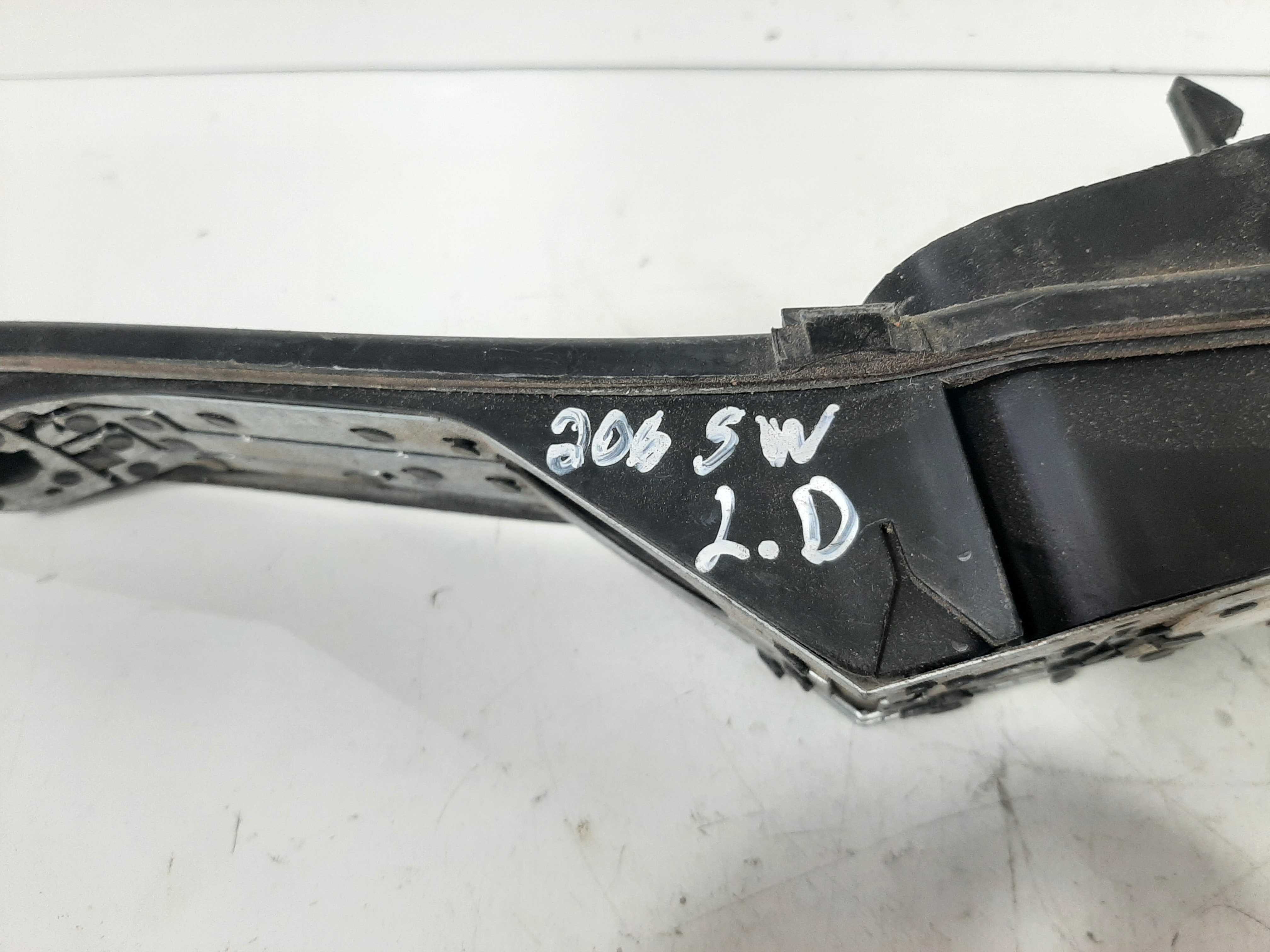 Circuito Lanterna Traseira Direita Peugeot 206 Sw Original 2