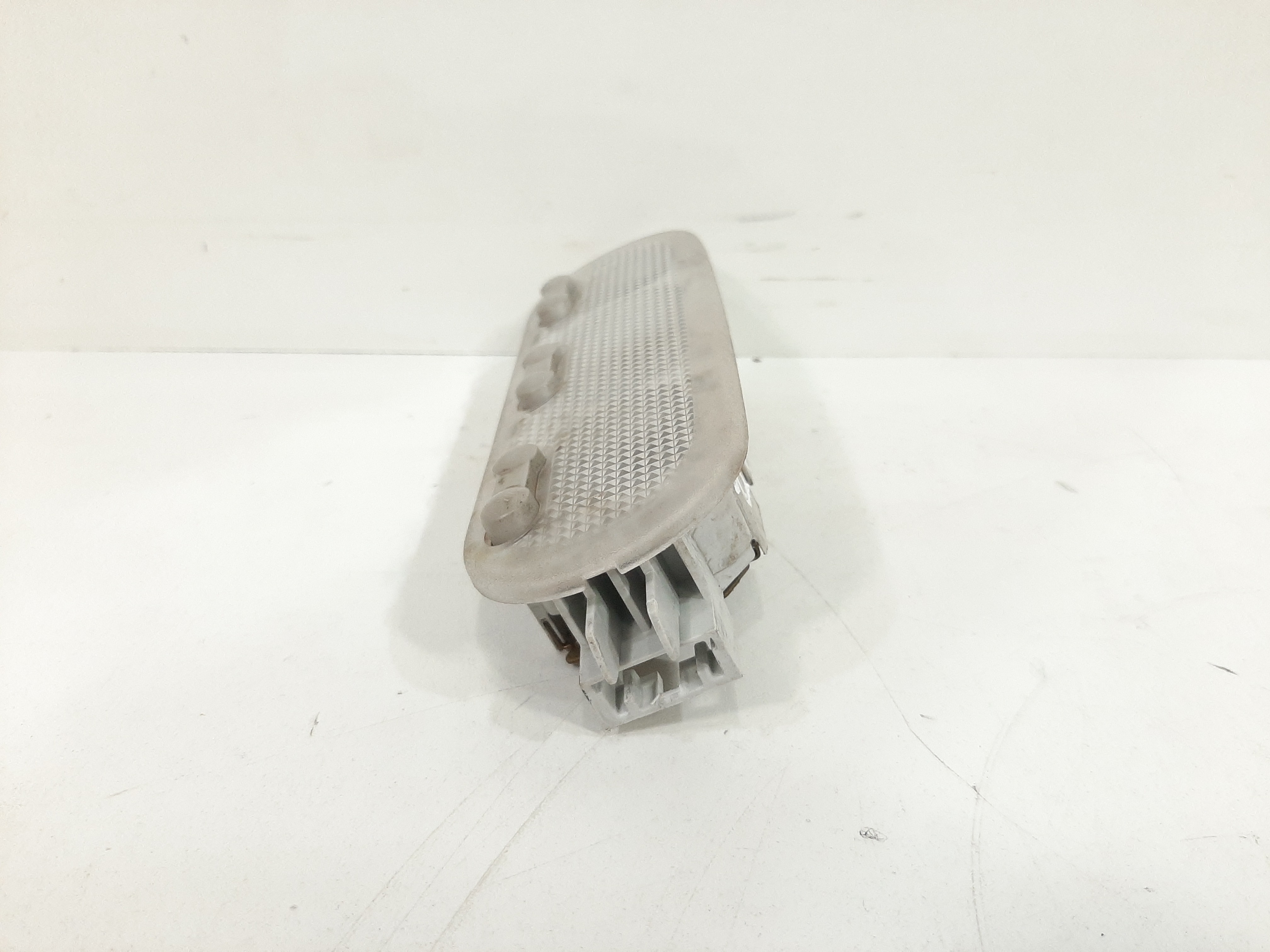 Luz Interna Cortesia Dianteira Nissan Livina 2010 11 A 2014 4