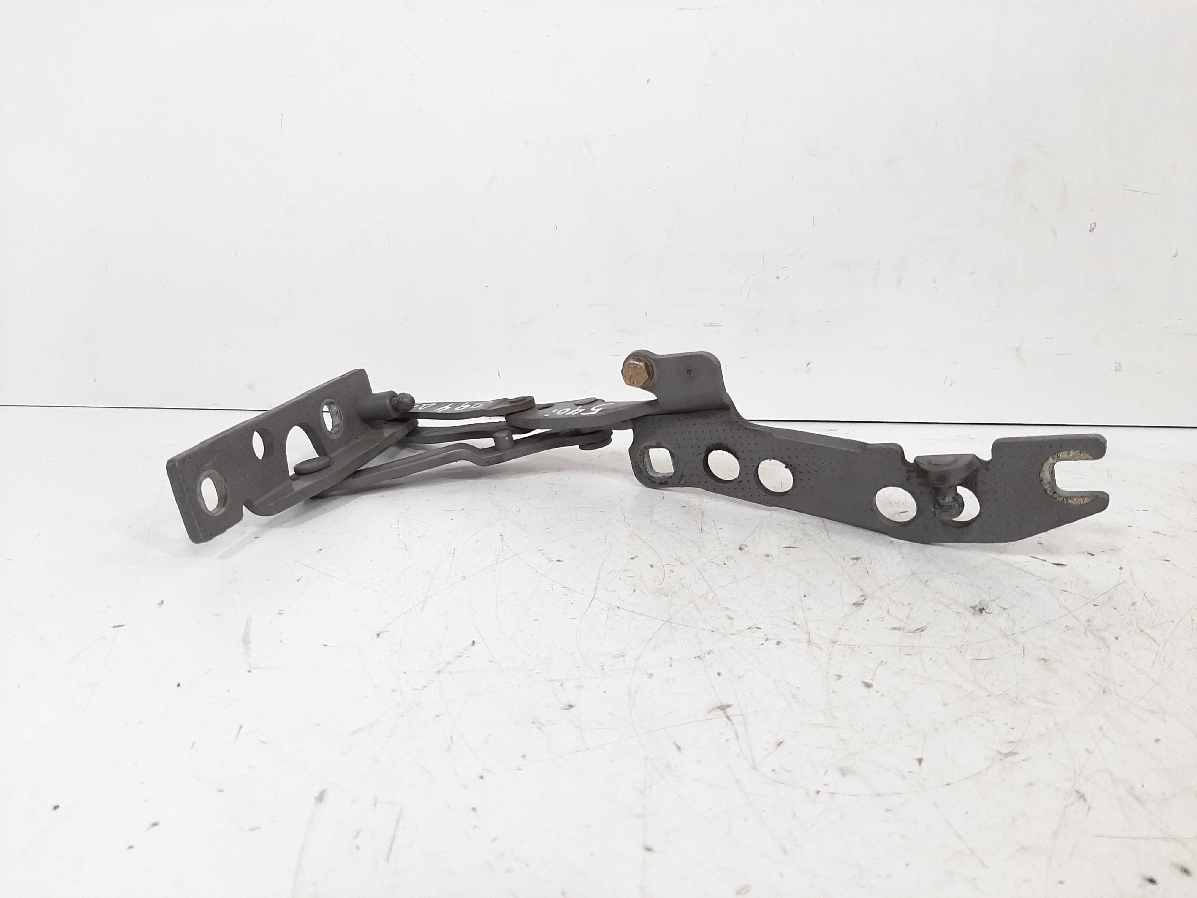 Dobradiça Direita Capô Bmw 540i 1996 1997 1998 1999 A 2004 4