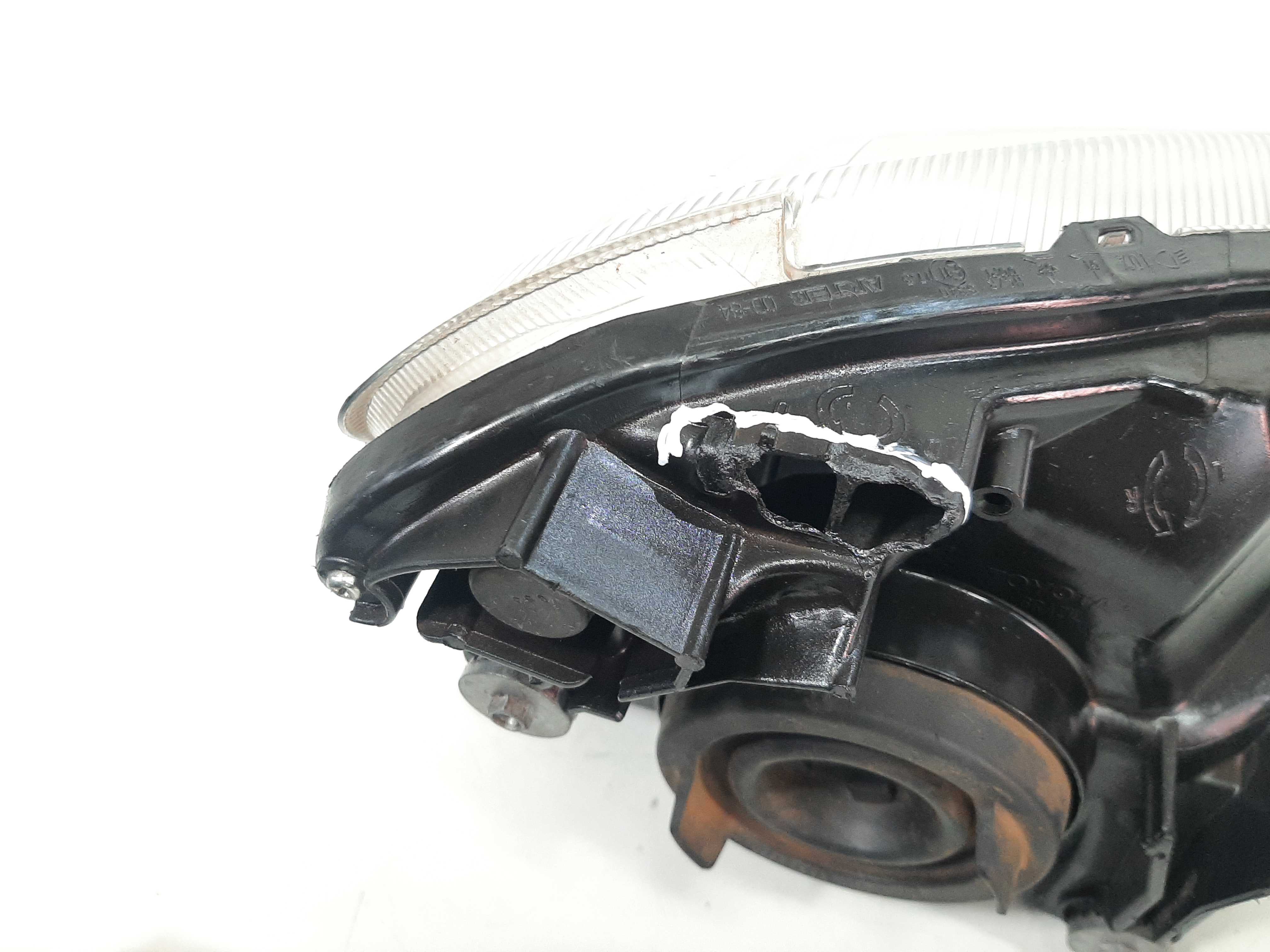 Farol Dianteiro Esquerdo Toyota Etios 2012 A 2016 C/ Avaria 3