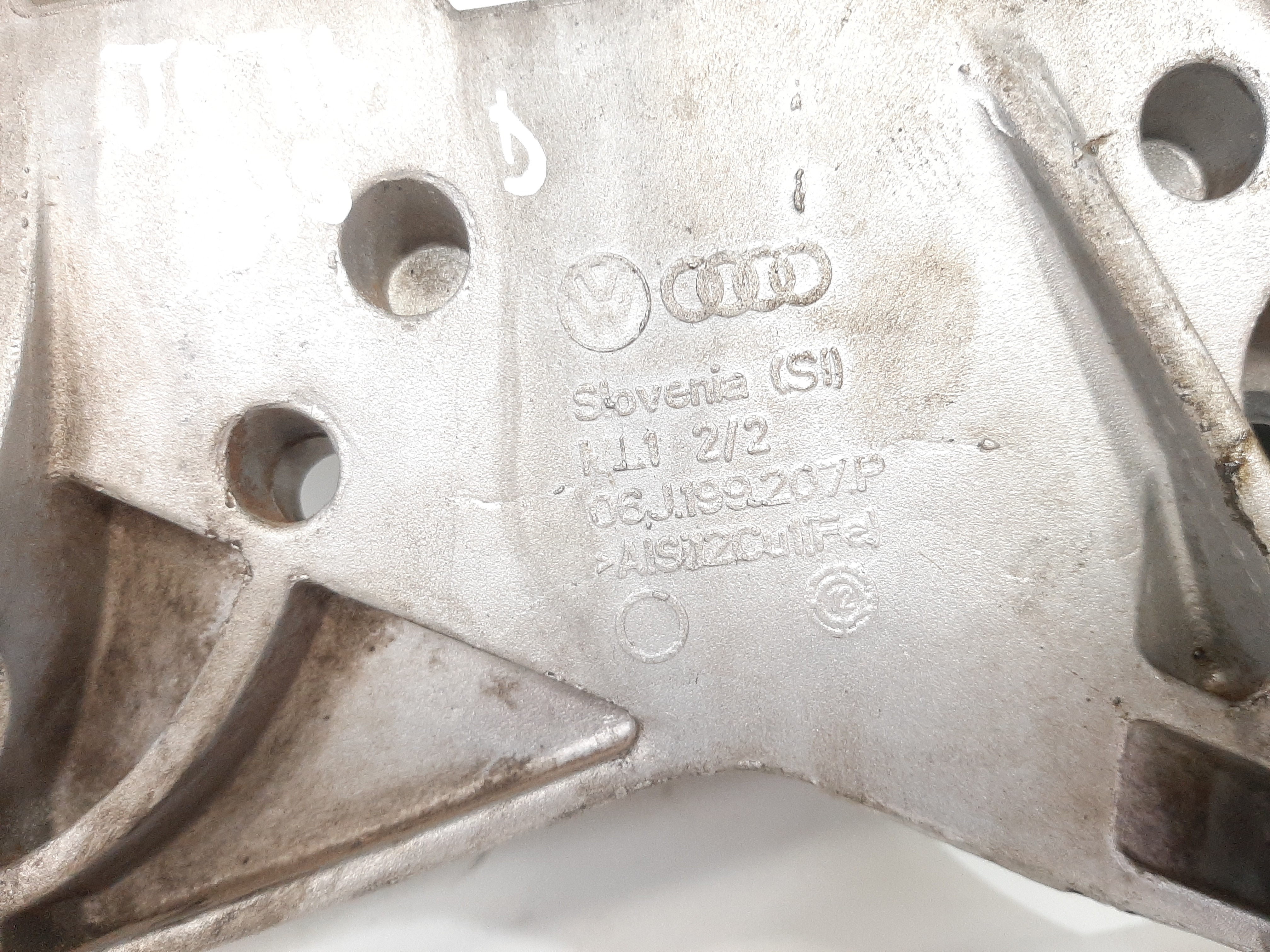 Suporte Coxim Motor Lado Direito Vw Jetta 2.0 Tsi 2011 A 17 8
