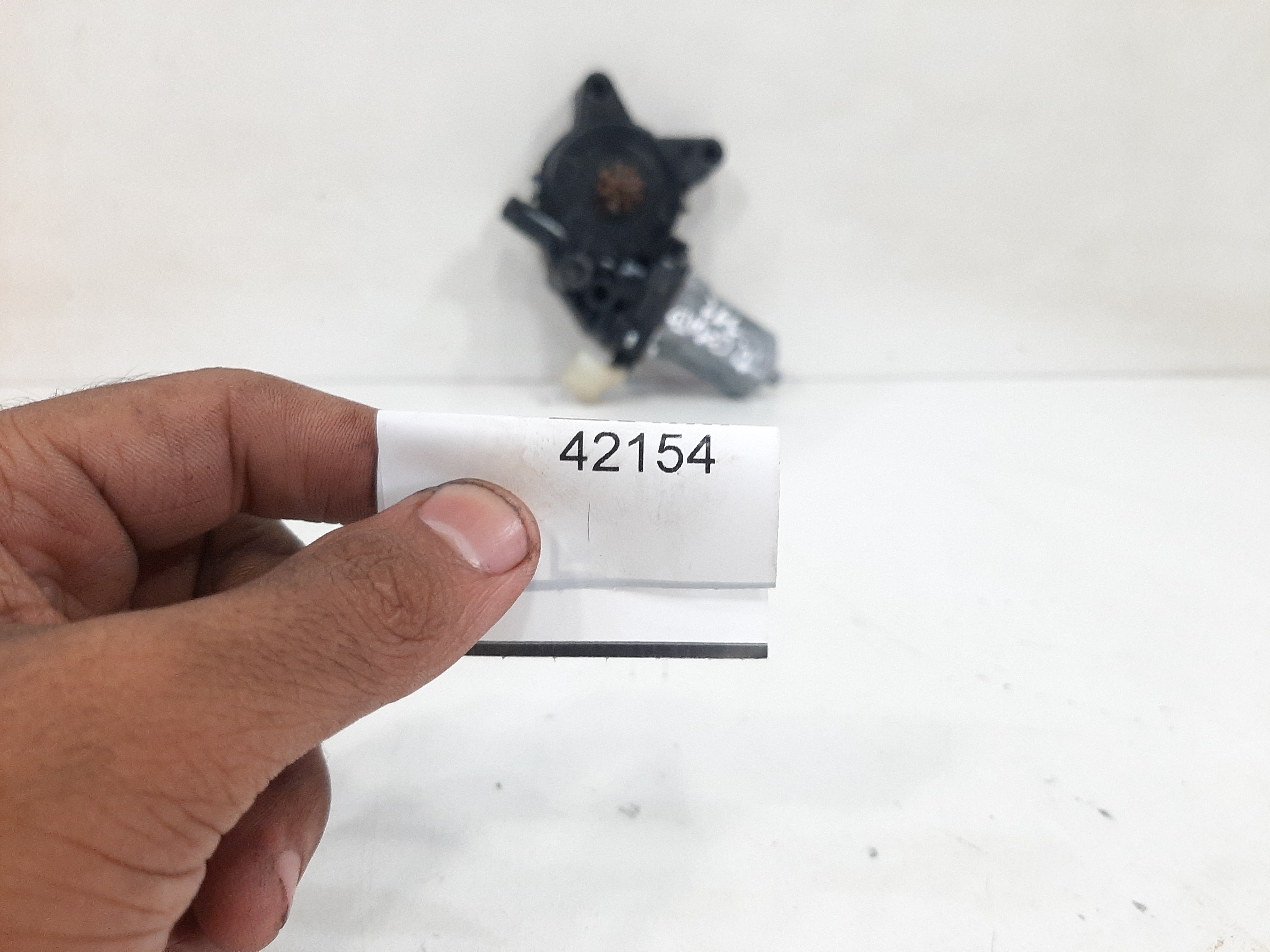 Motor Maquina Vidro Traseiro Direito Kia Cerato Sx3 09 A 13 6