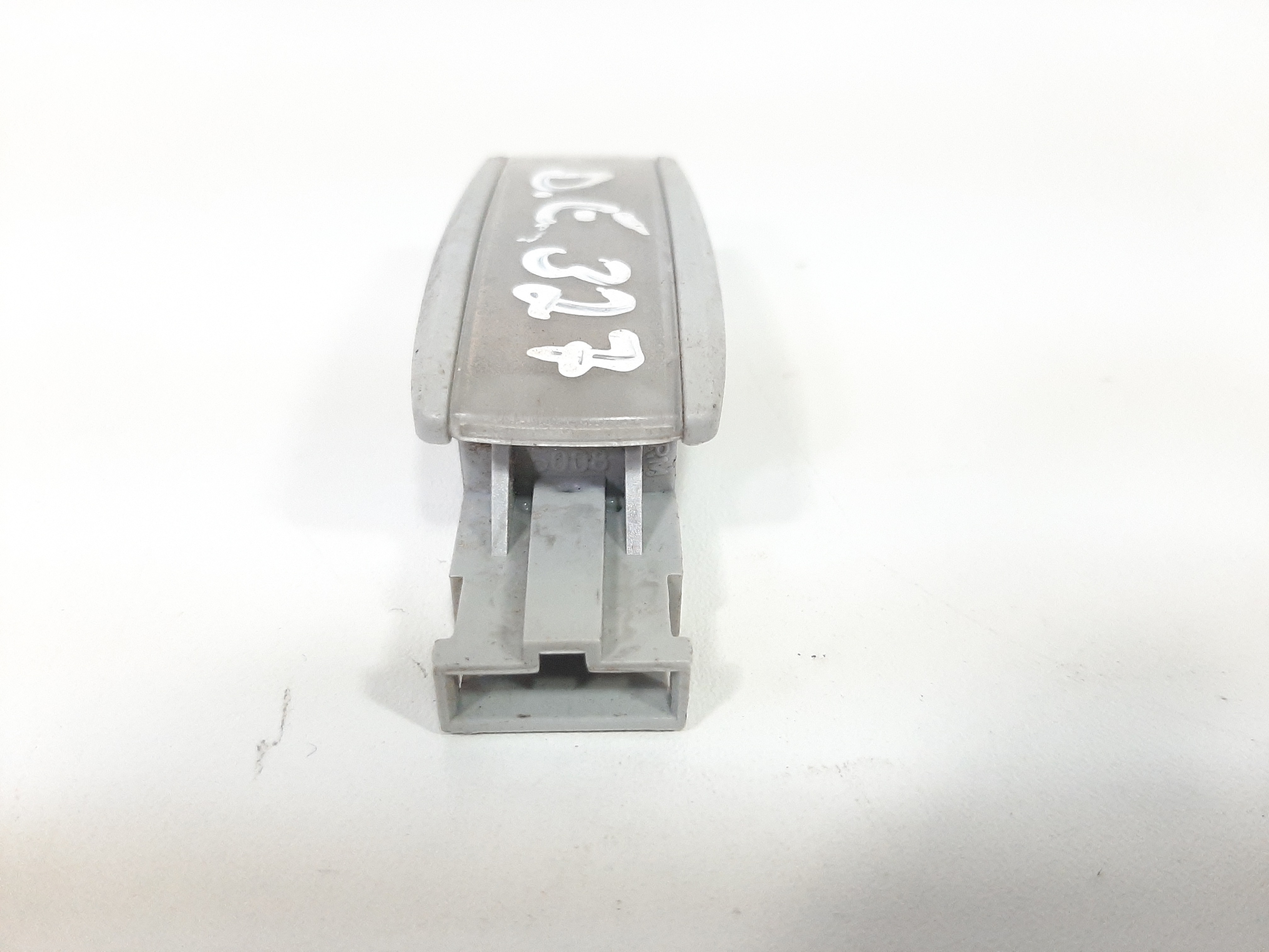 Luz Cortesia Quebra-sol Eaquerdo Vw Jetta Tiguan 2011 A 2016 3