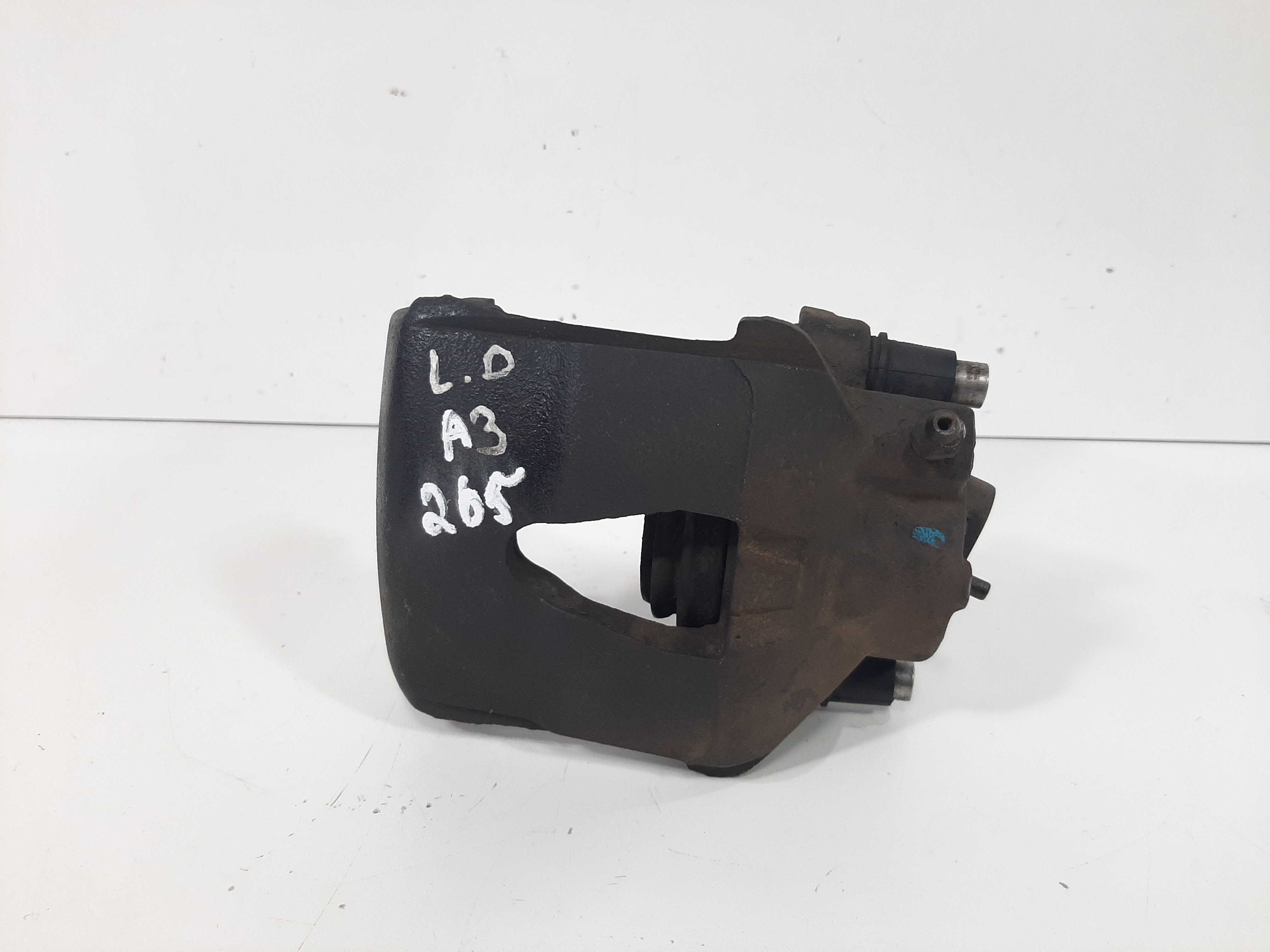 Pinça Dianteira Direita Audi A3 1.8 1997 1998 A 2003 2