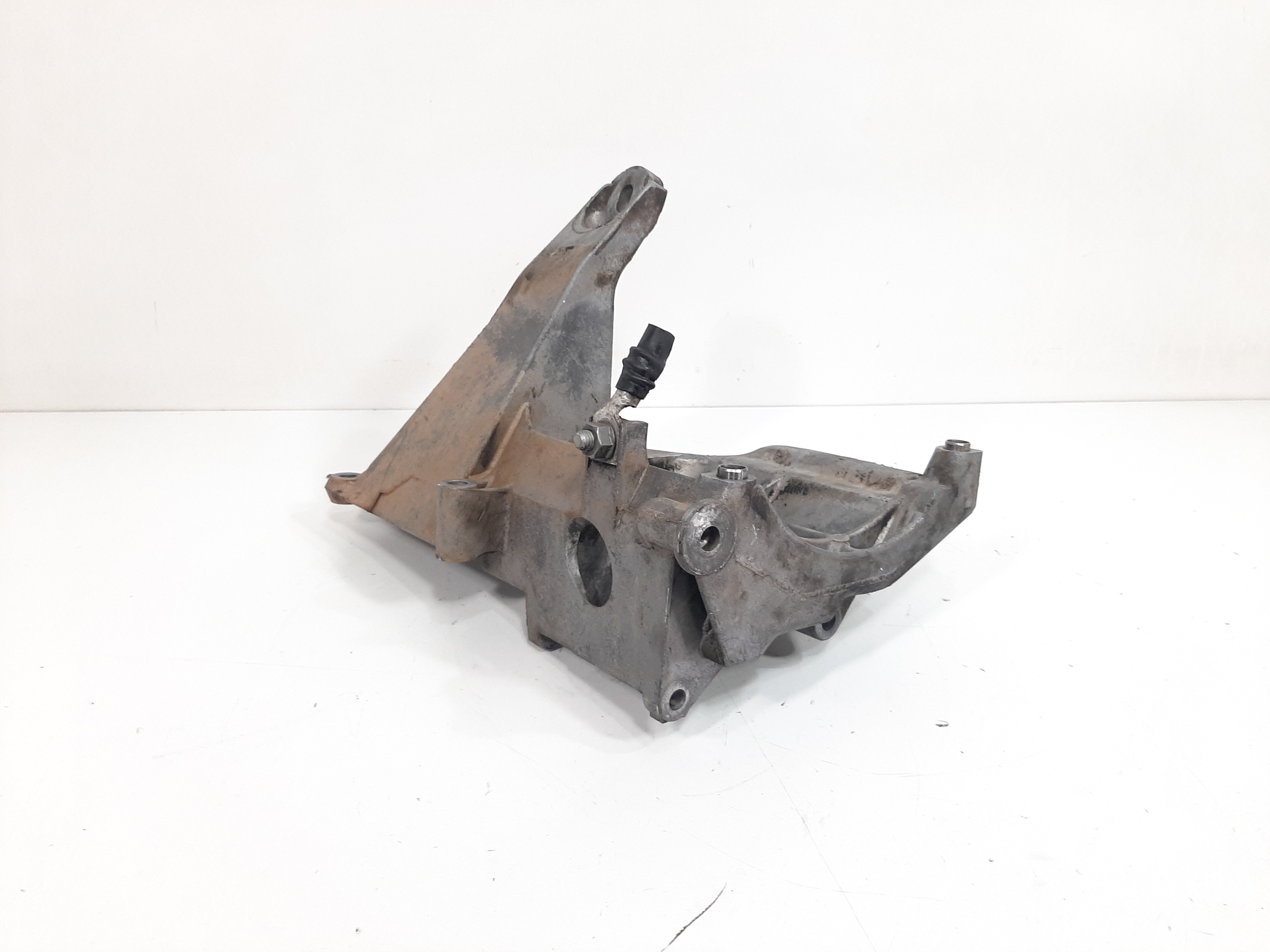 Suporte Compressor Ar Condicionado Bmw X5 E53 4.4 99 A 2006 9