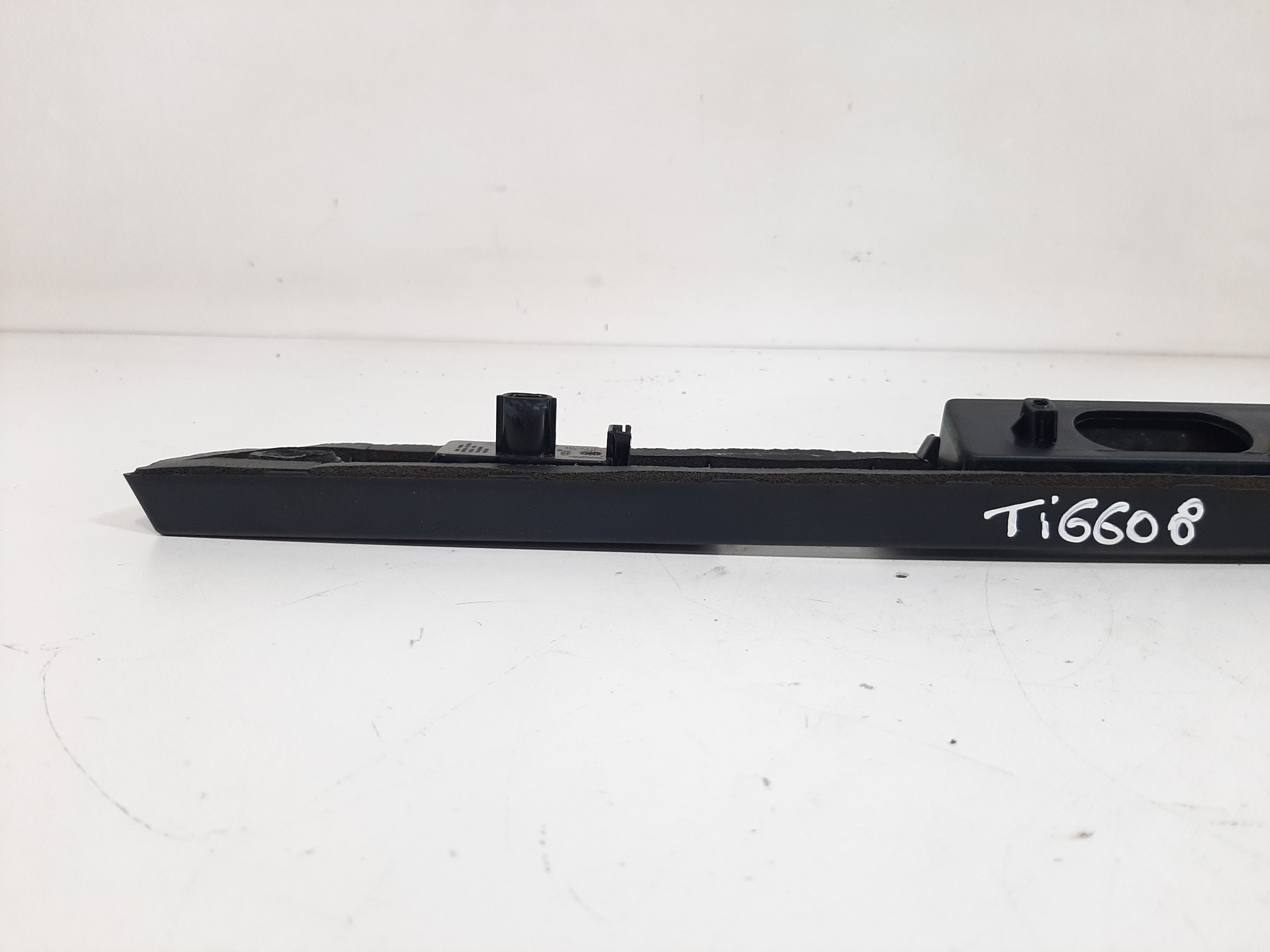 Luz De Placa Traseira Caoa Chery Tiggo 8 1.6t 2019 A 2022 4