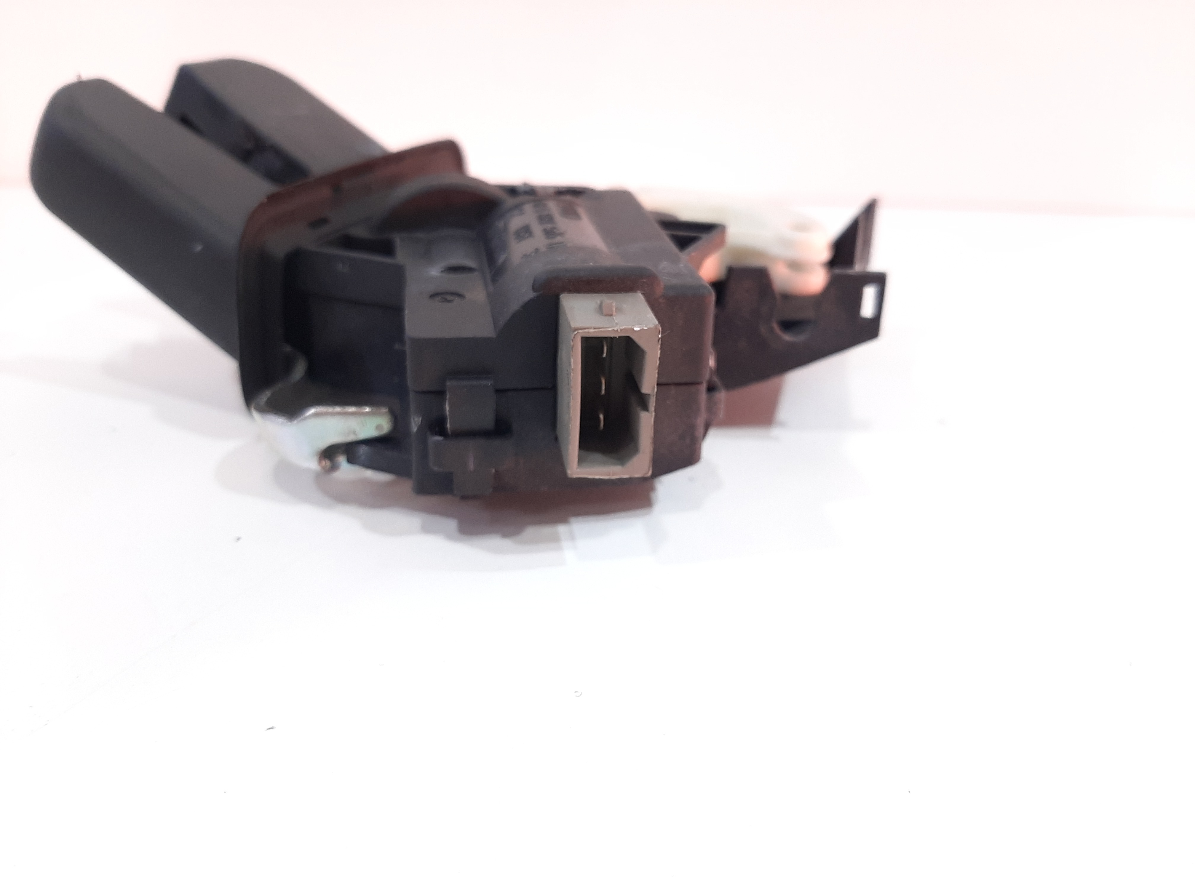 Fechadura Elétrica Porta Malas Audi A4 B8 2008 2009 A 2015 1