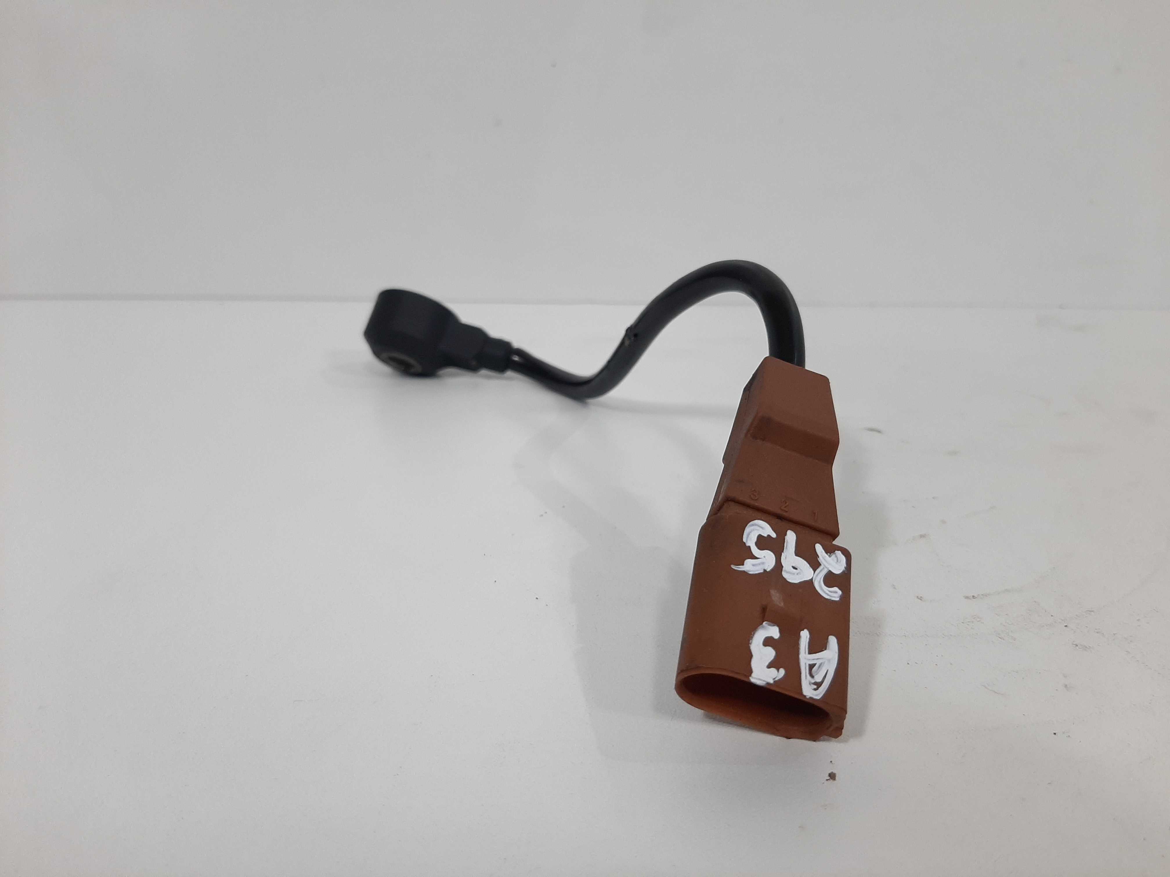 Sensor De Detonação Audi A3 Vw Golf 1.8 99 A 06 06a905377f 6