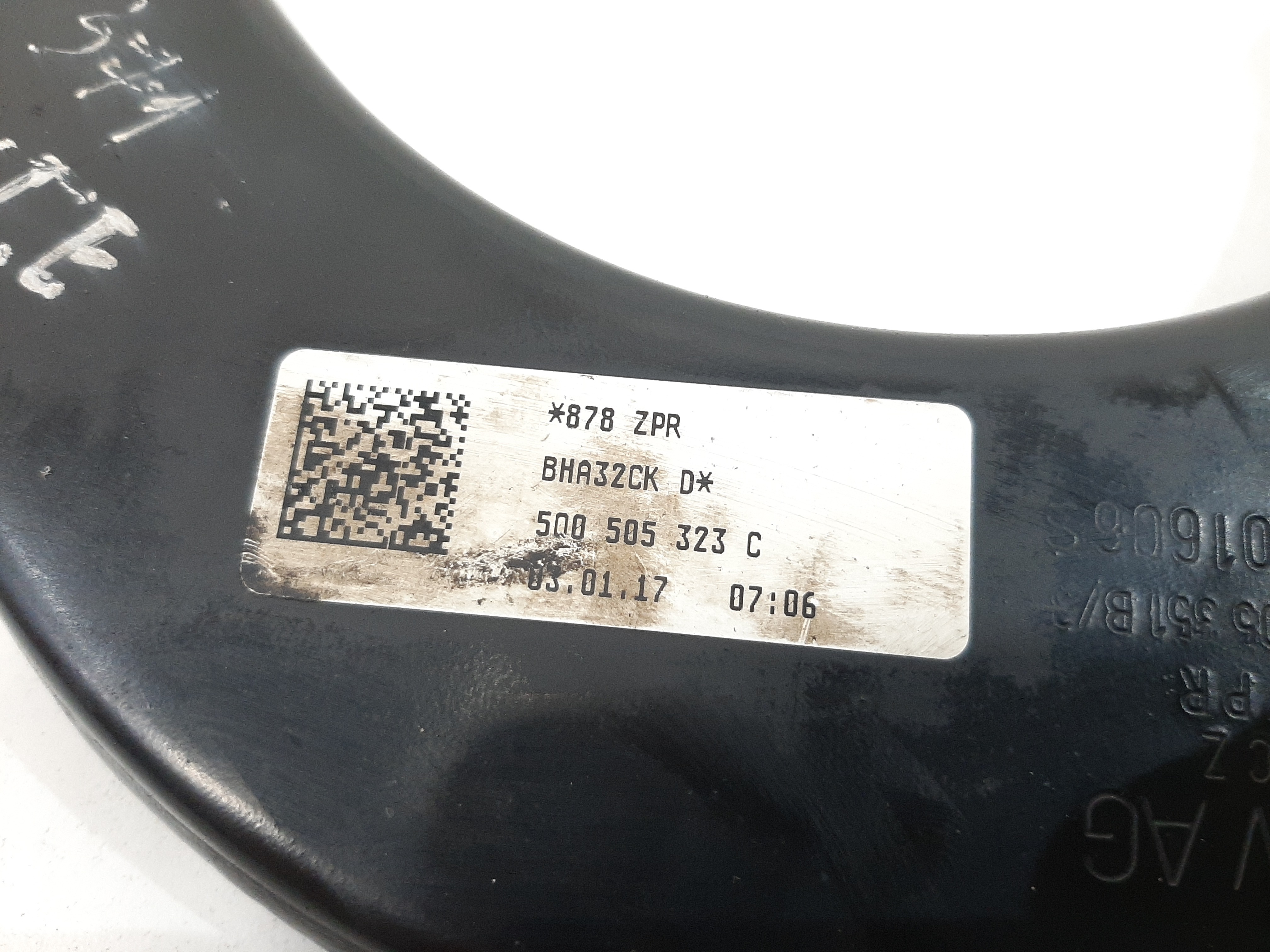 Braço Suspensão Sup Traseiro Esquerdo Vw Jetta 2.0 2011 A 17 8