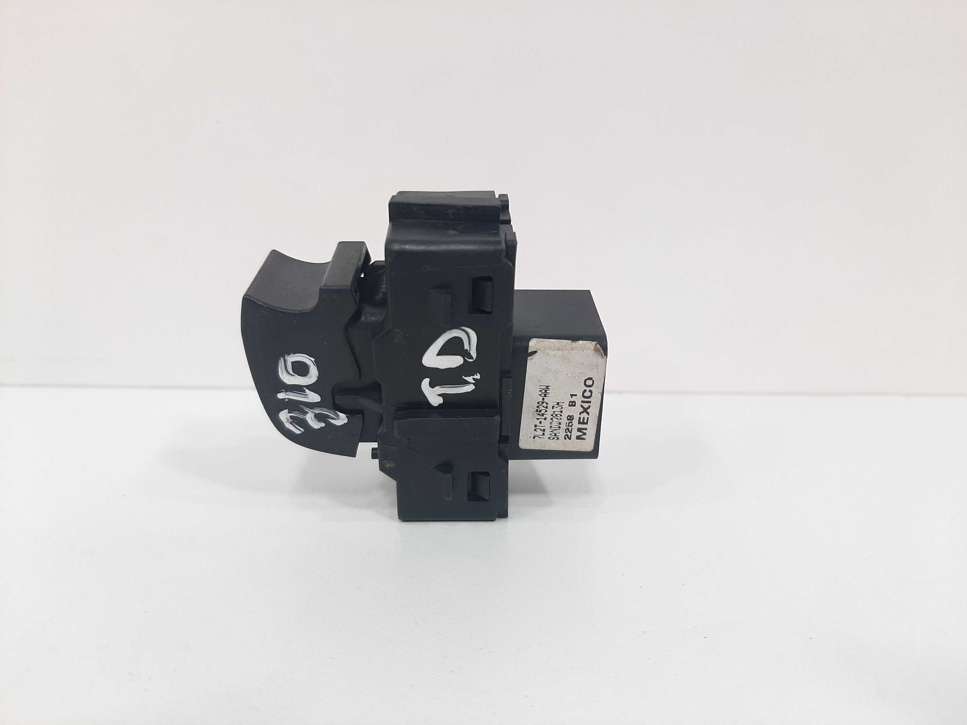 Botão Vidro Elétrico Traseiro Direito Ford Fusion 06 A 2011 1