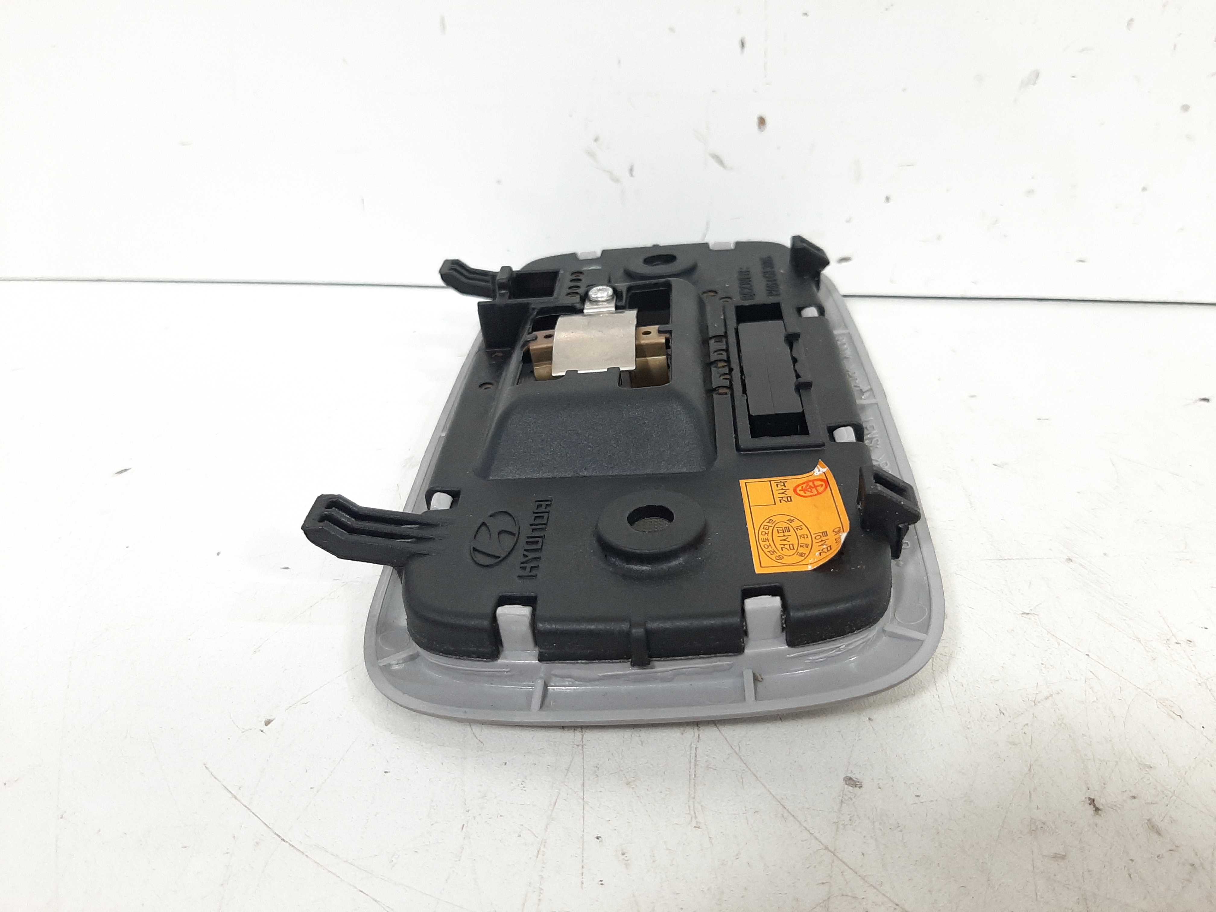 Luz Cortesia Interna Traseira Hyundai I30 2009 2010 A 2012 4