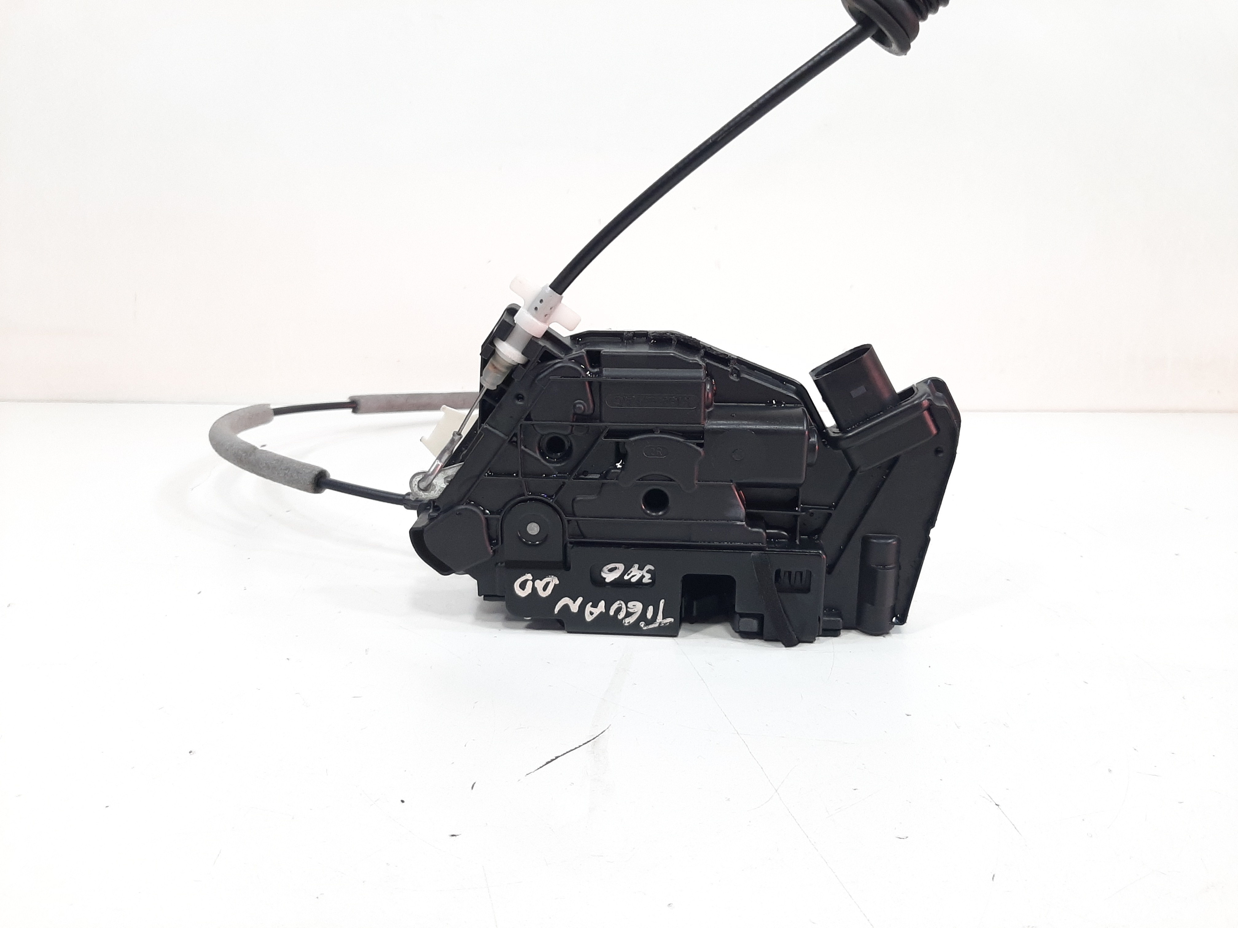 Fechadura Elétrica Dianteira Direita Vw Tiguan 2012 A 2017 4