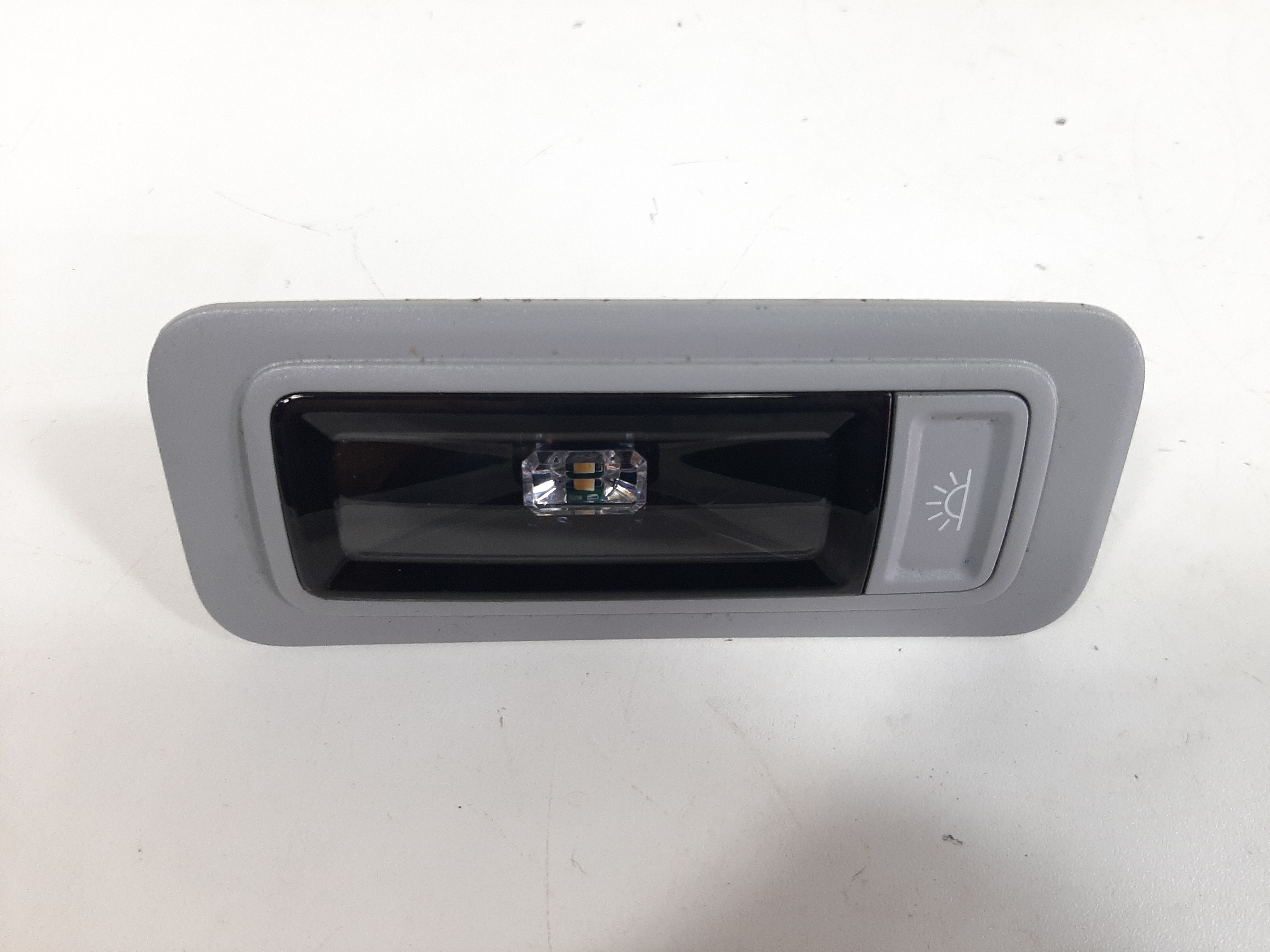 Luz Cortesia Dianteiro Direito Chery Tiggo 8 1.6 2019 A 2022 2