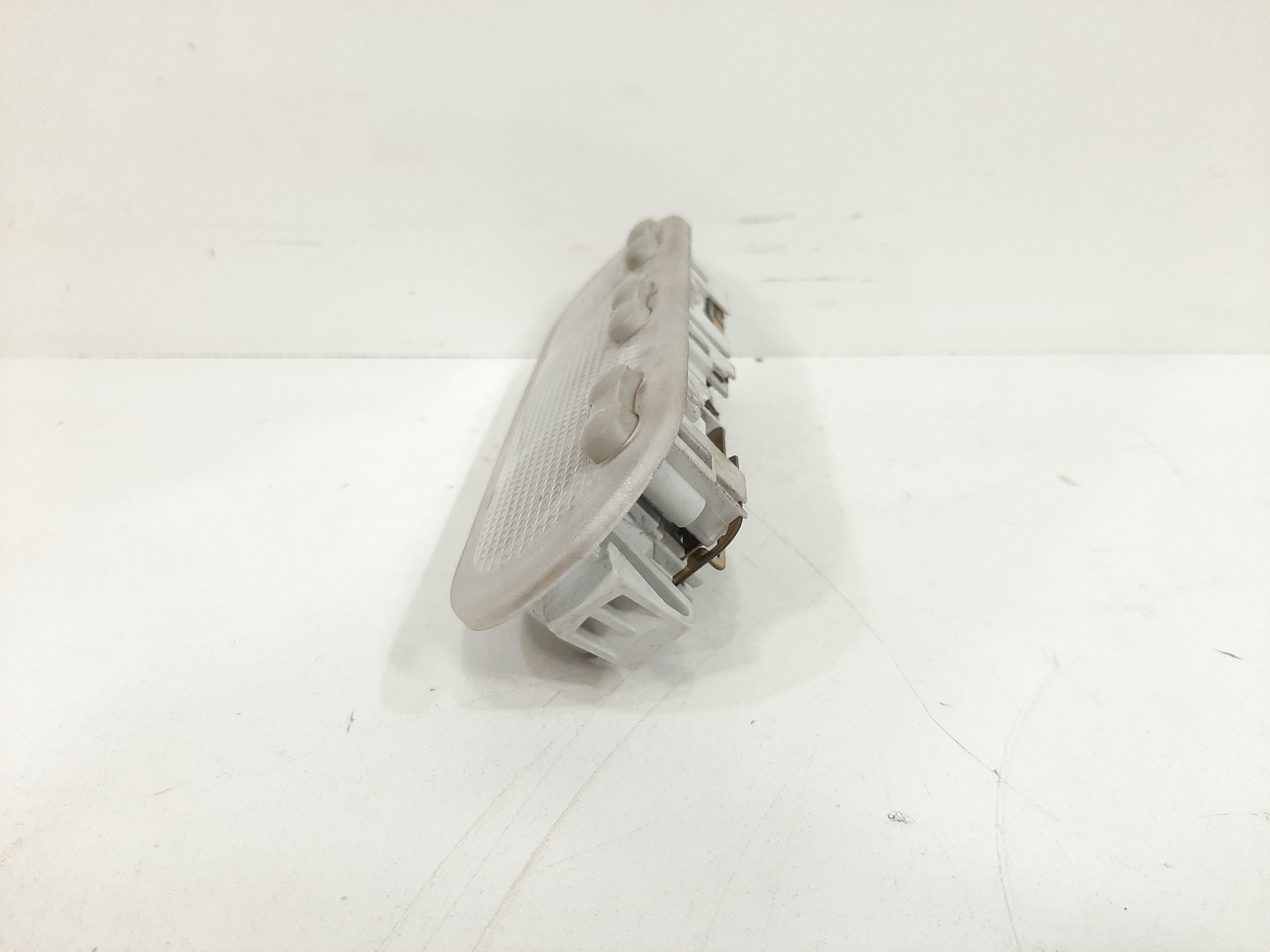 Luz Interna Cortesia Dianteira Nissan Livina 2010 11 A 2014 3