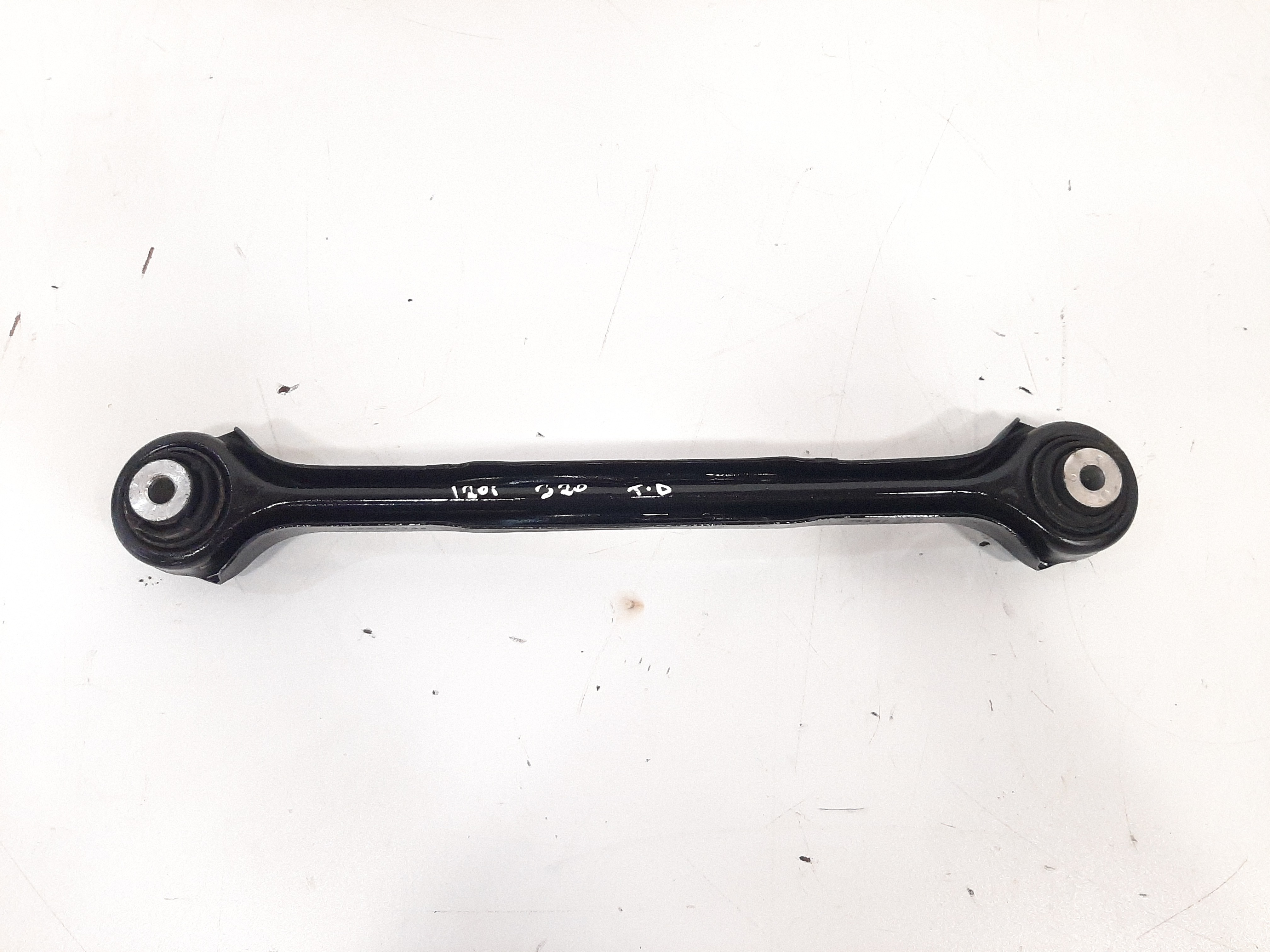 Braço Suspensão Traseiro Direito Bmw 118i 120i 2006 A 2012 6
