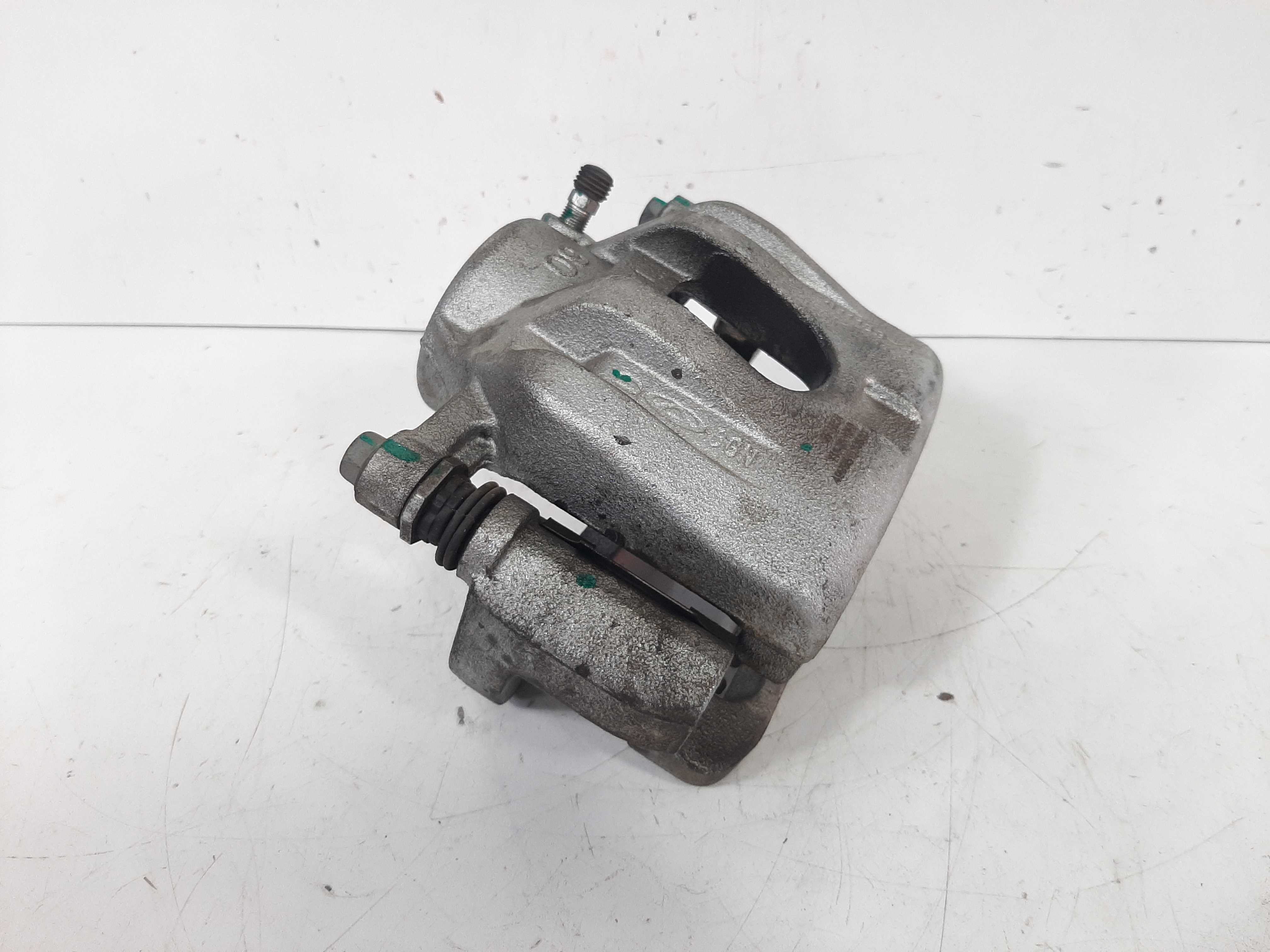 Pinça Dianteira Esquerda Tiggo 5x 1.5 2019 2020 A 2023 2