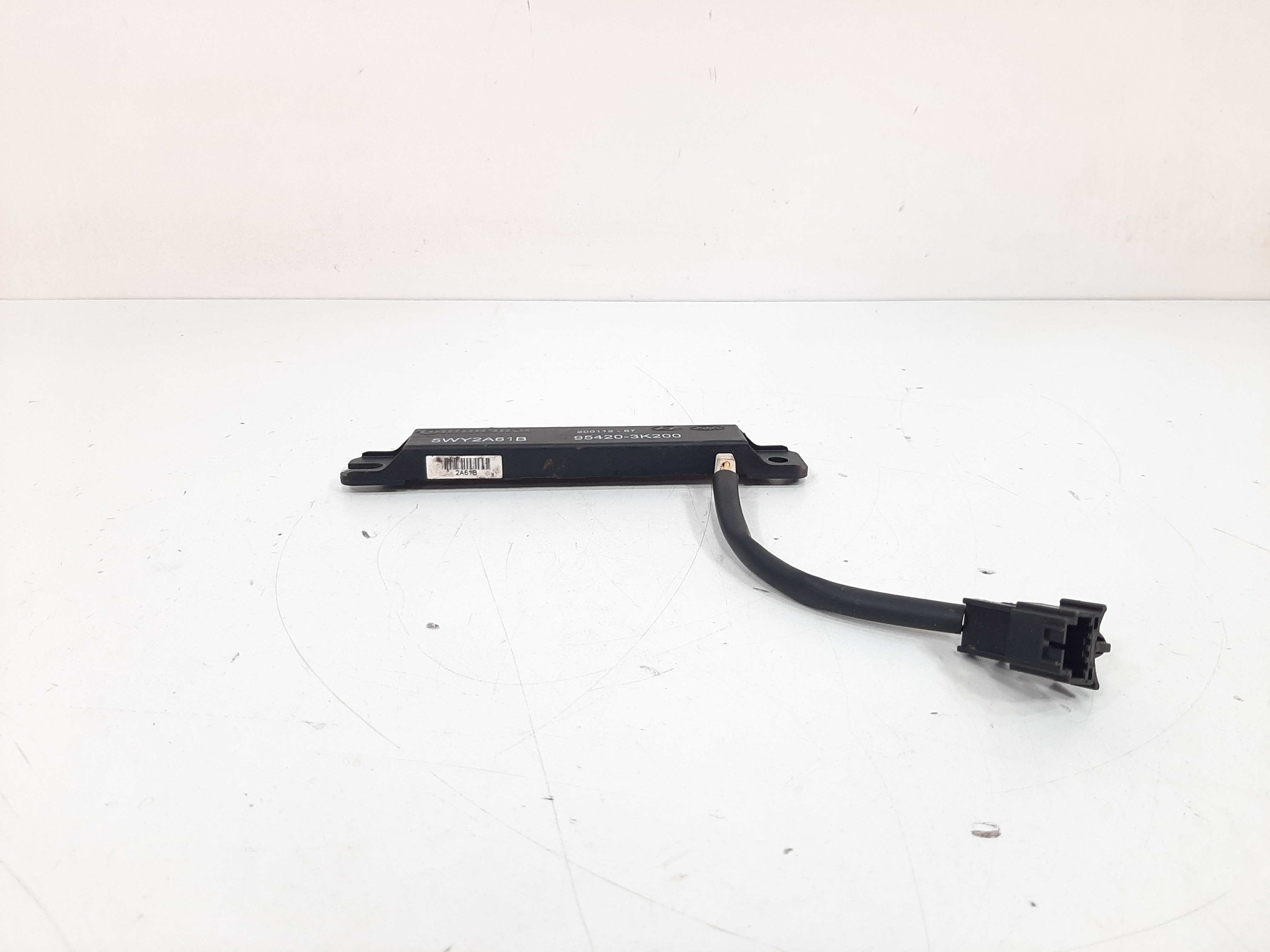 Módulo Antena Keyless Hyundai Veloster 2012 2013 5wy2a61b 3