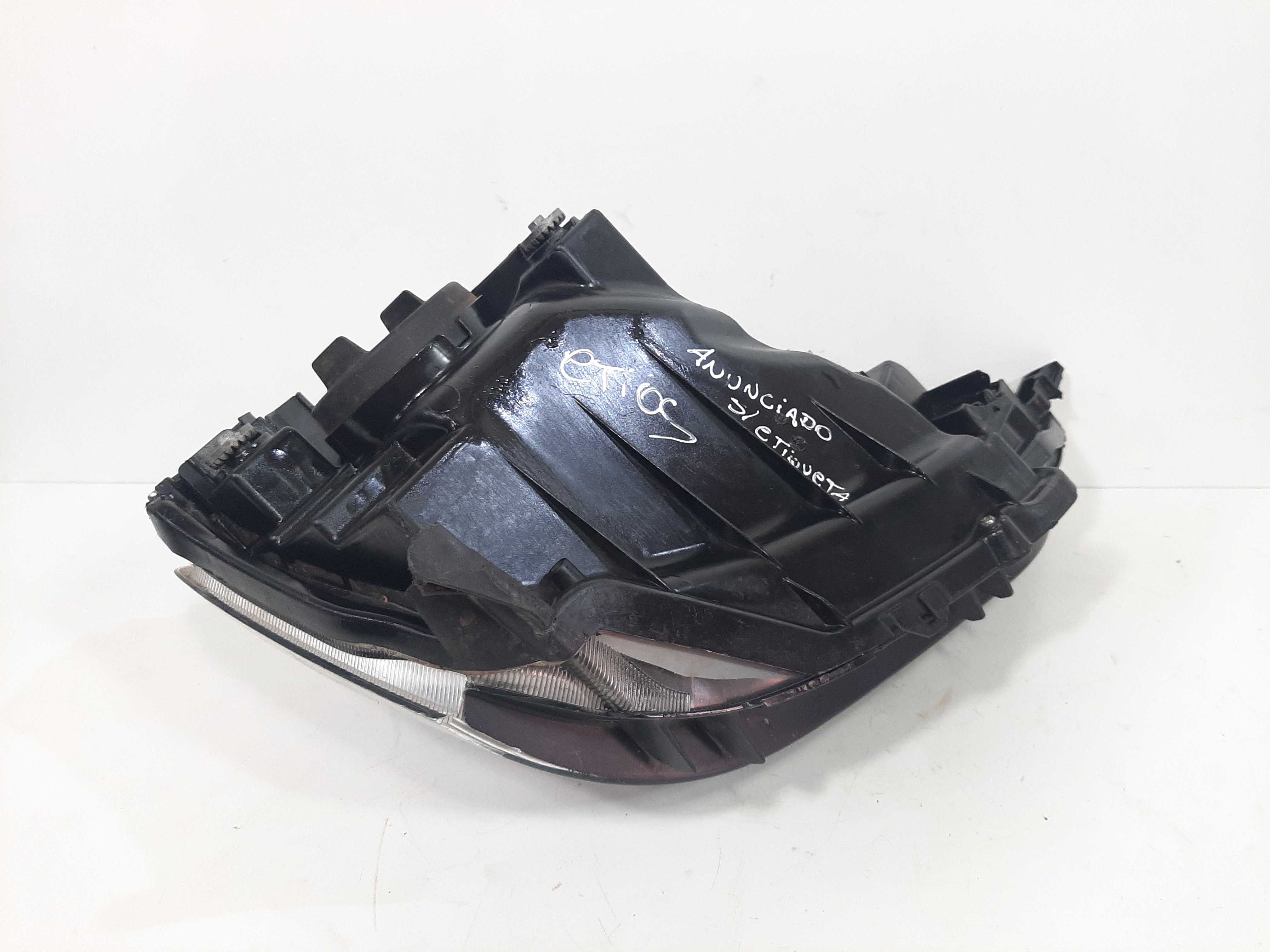 Farol Dianteiro Esquerdo Toyota Etios 2012 A 2016 C/ Avaria 10