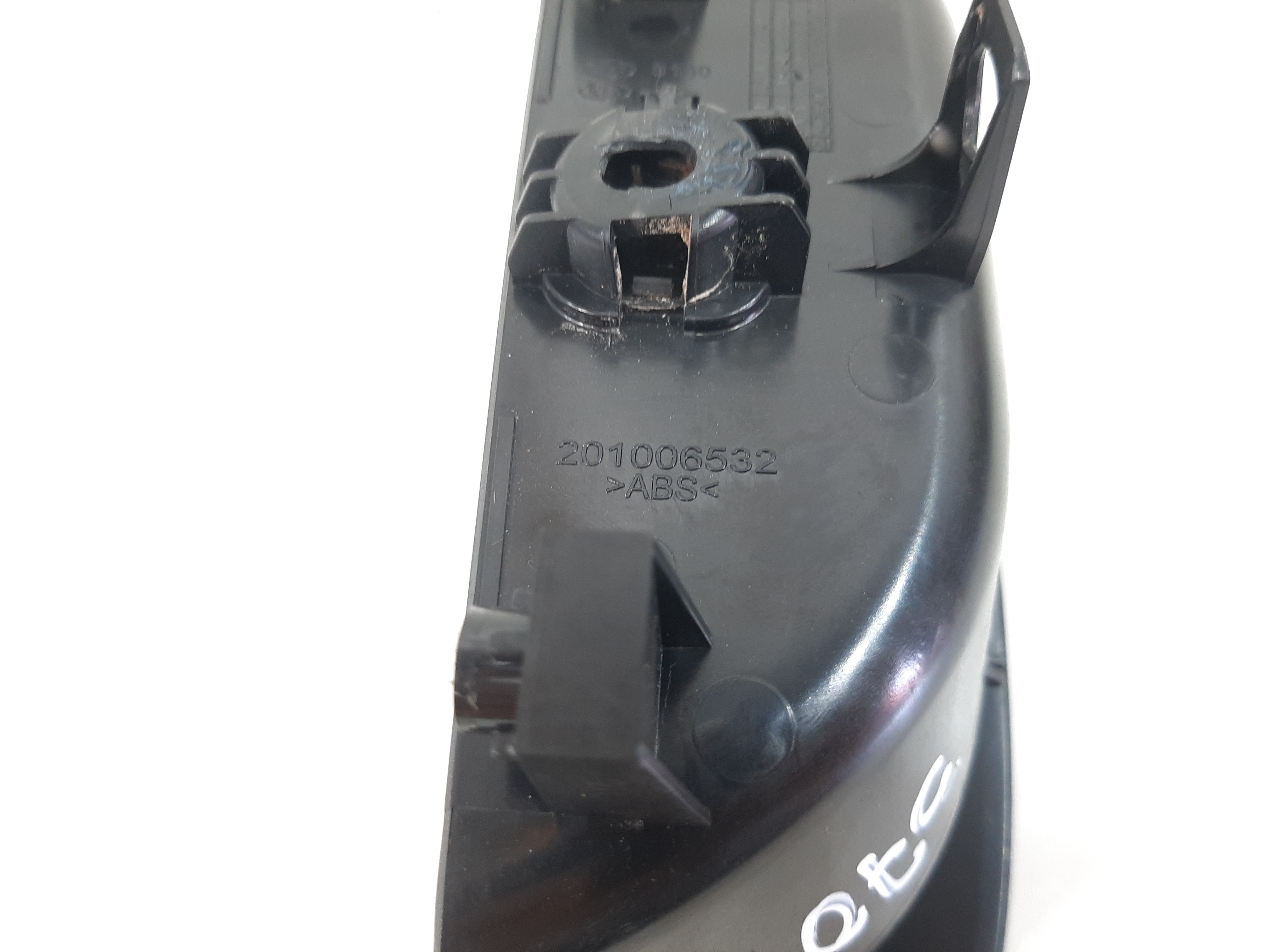 Moldura Comando Dianteiro Direito Kia Cerato Koup 2011 A 13 2