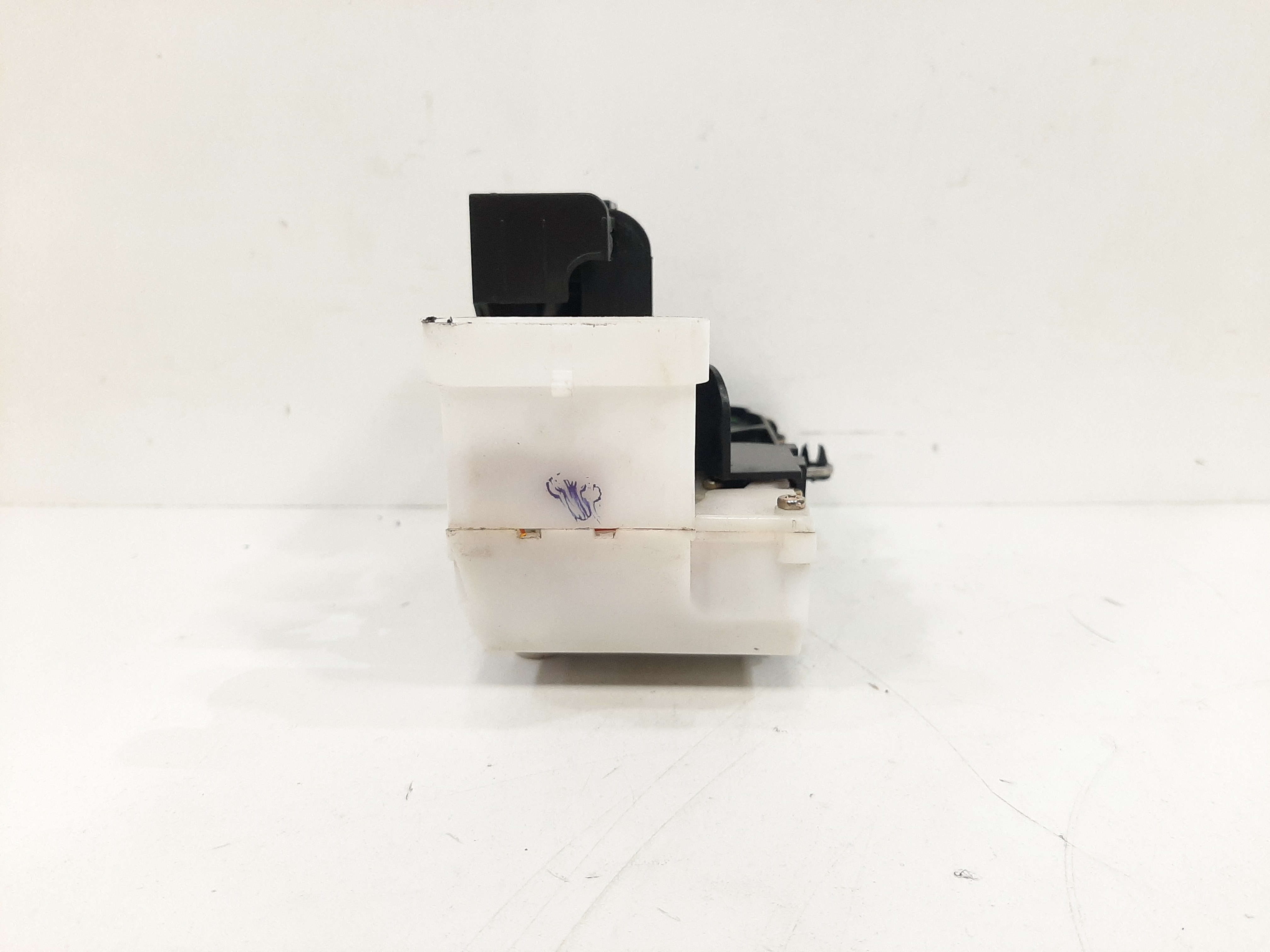 Fechadura Porta Dianteira Esquerda Fiat Doblo 2002 03 A 2015 2