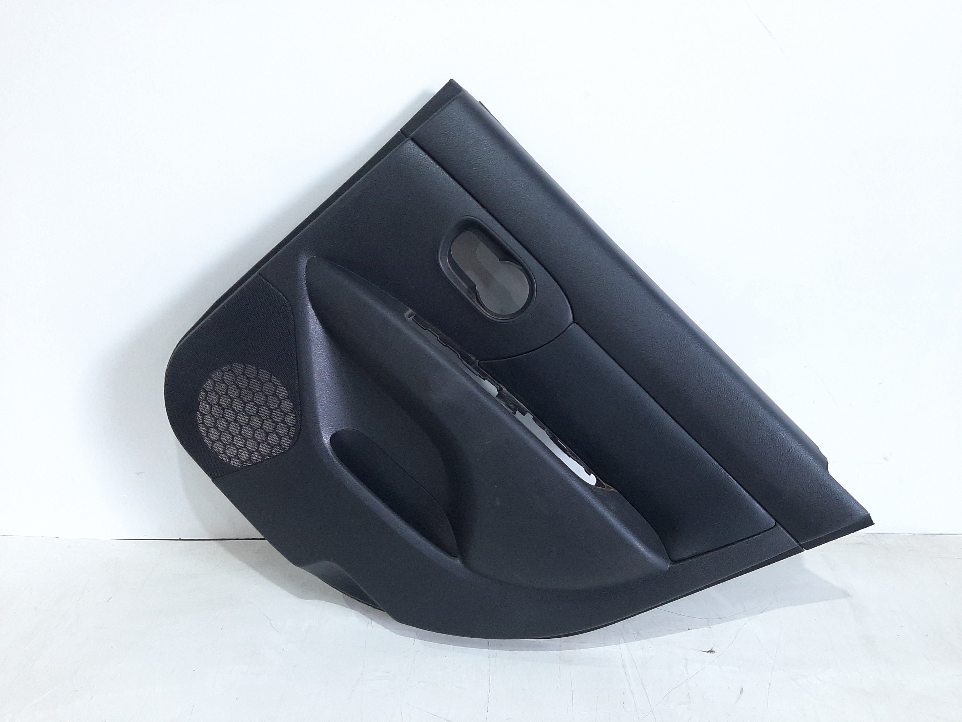 Forro Porta Traseiro Direito Nissan Livina 2010 A 14 Detalhe 4