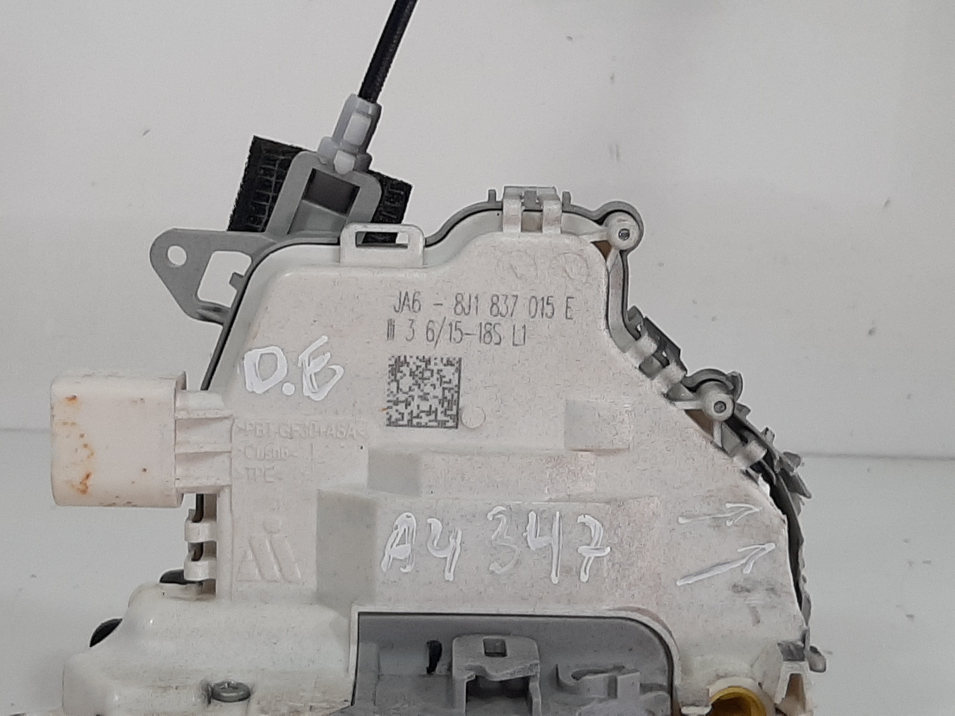 Fechadura Elétrica Dianteira Esquerda A4 2013 A 2018 Detalhe 9