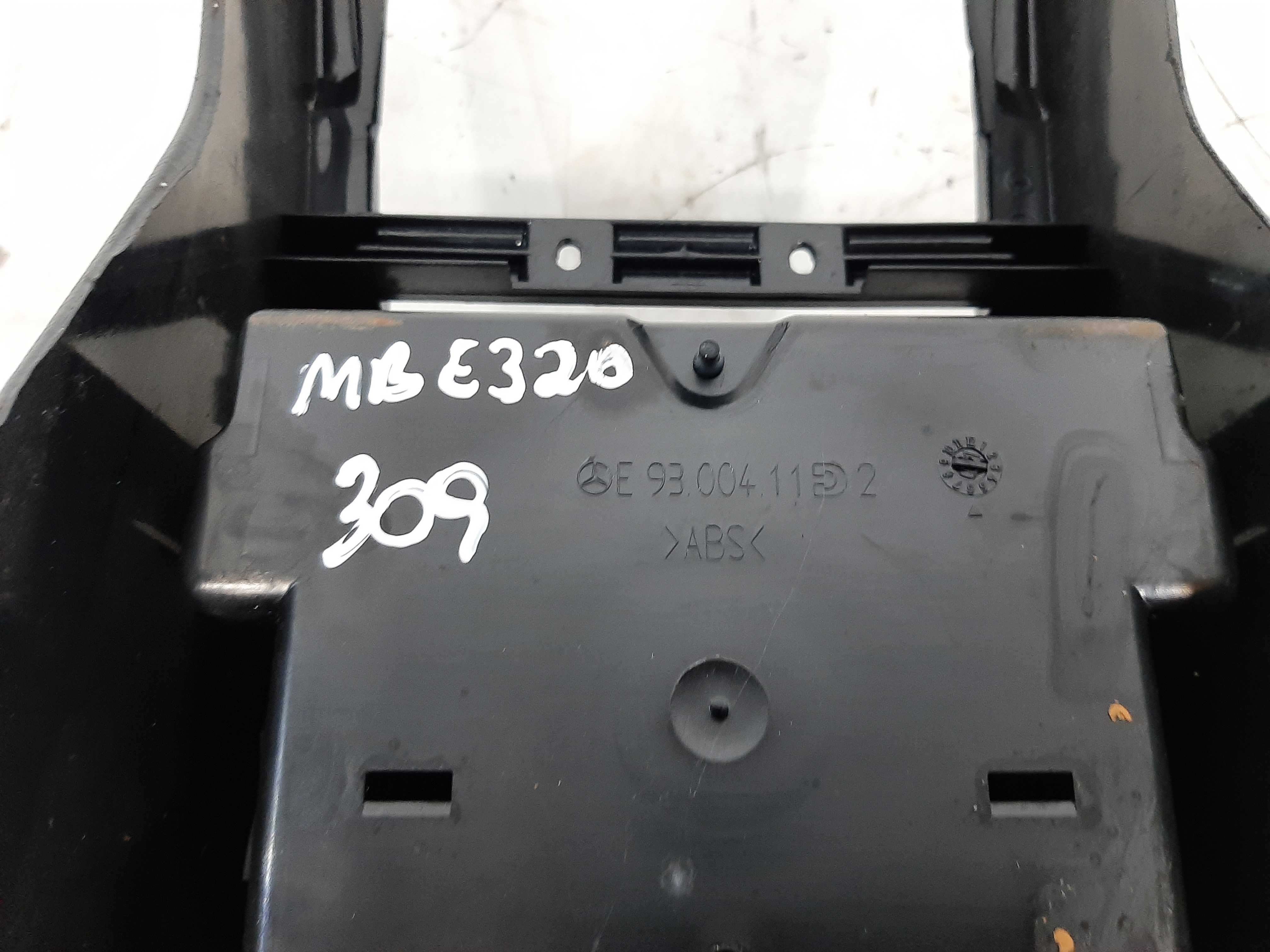 Console Central Mercedes Benz E320 W210 1999 2000 2001 2002 2