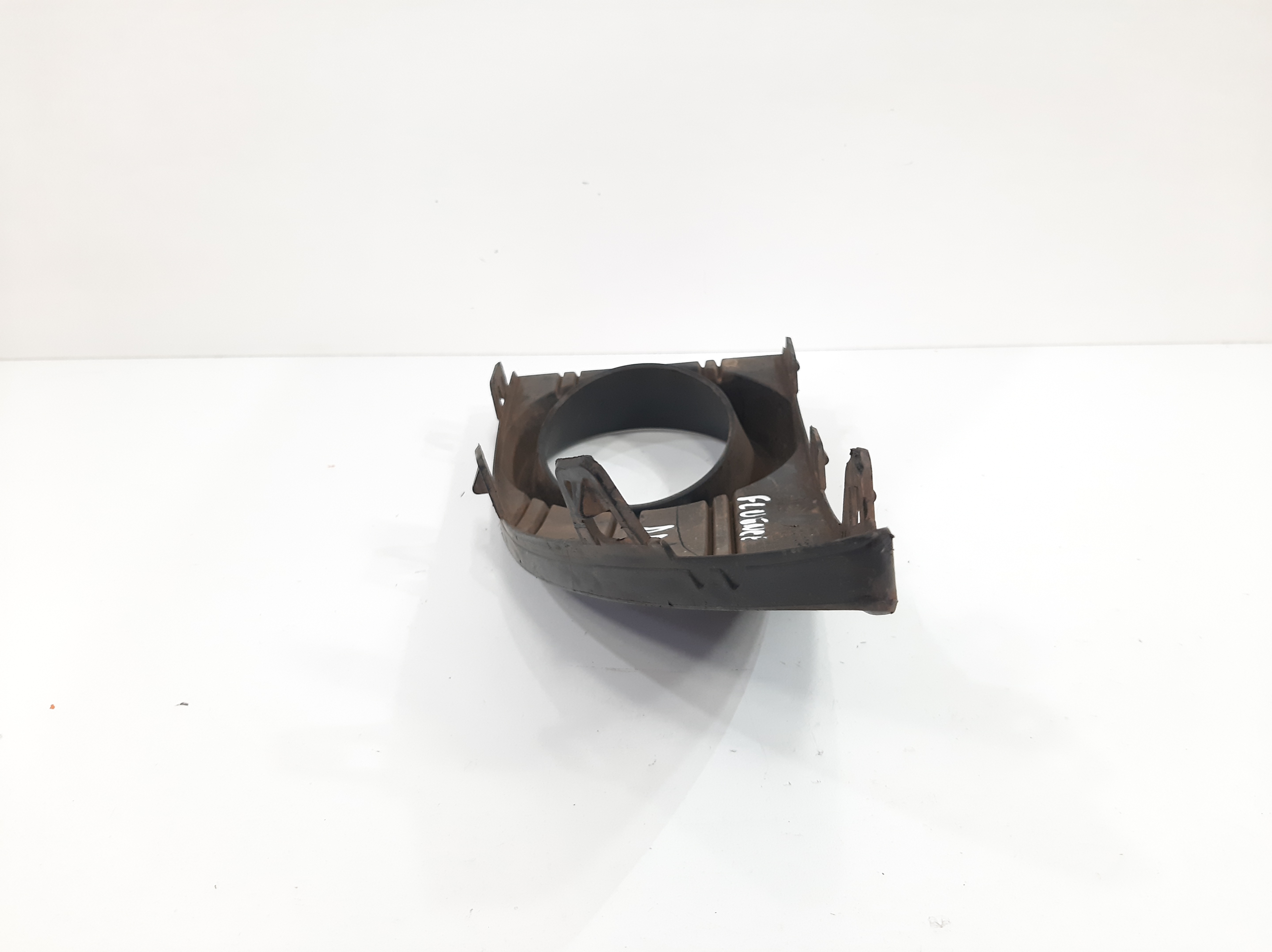 Moldura Farol Milha Dianteiro Direito Fluence 2010 A 2018 7
