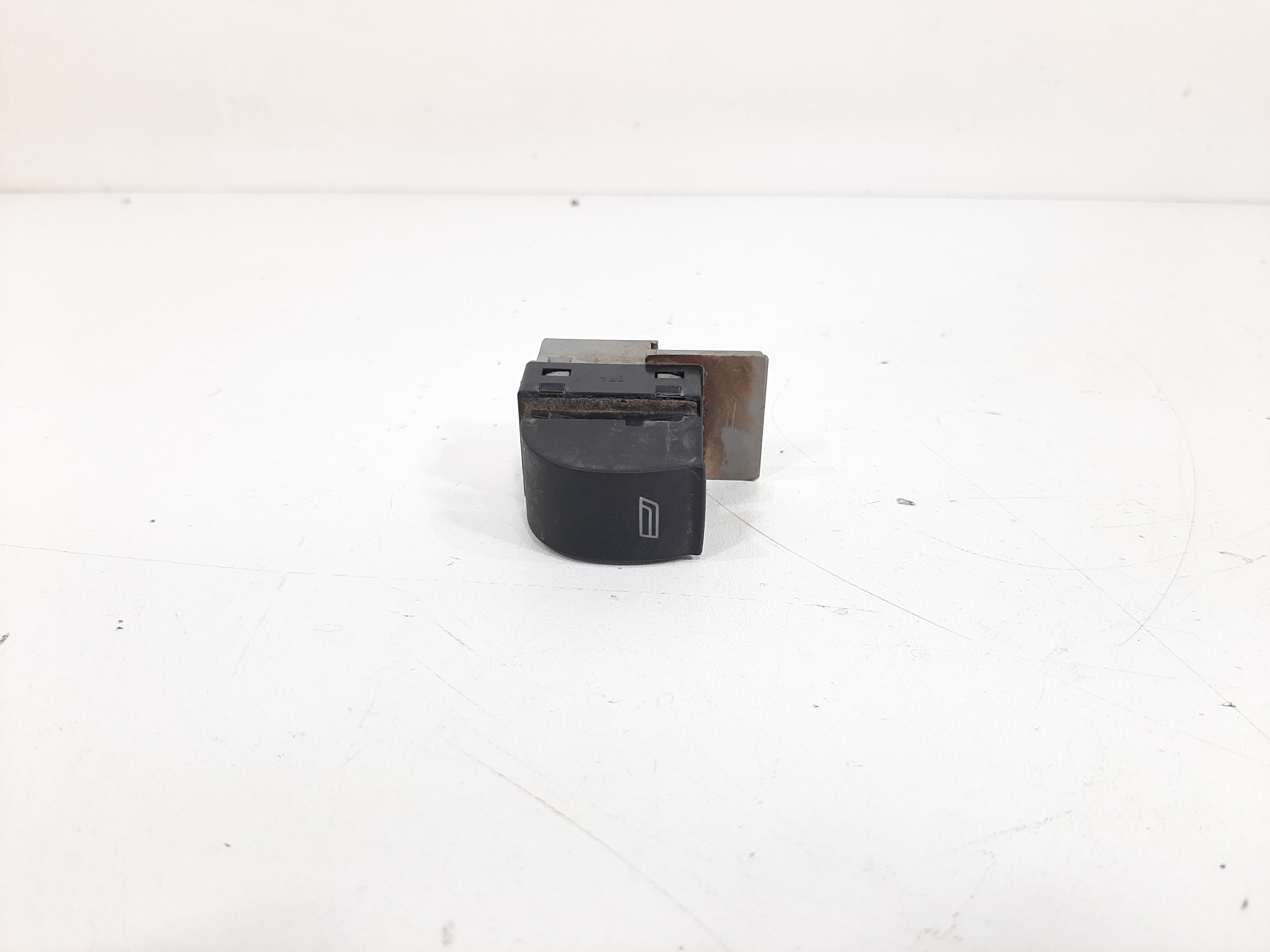 Botão Vidro Elétrico Traseiro Esquerdo Audi A3 1997 A 2006 3