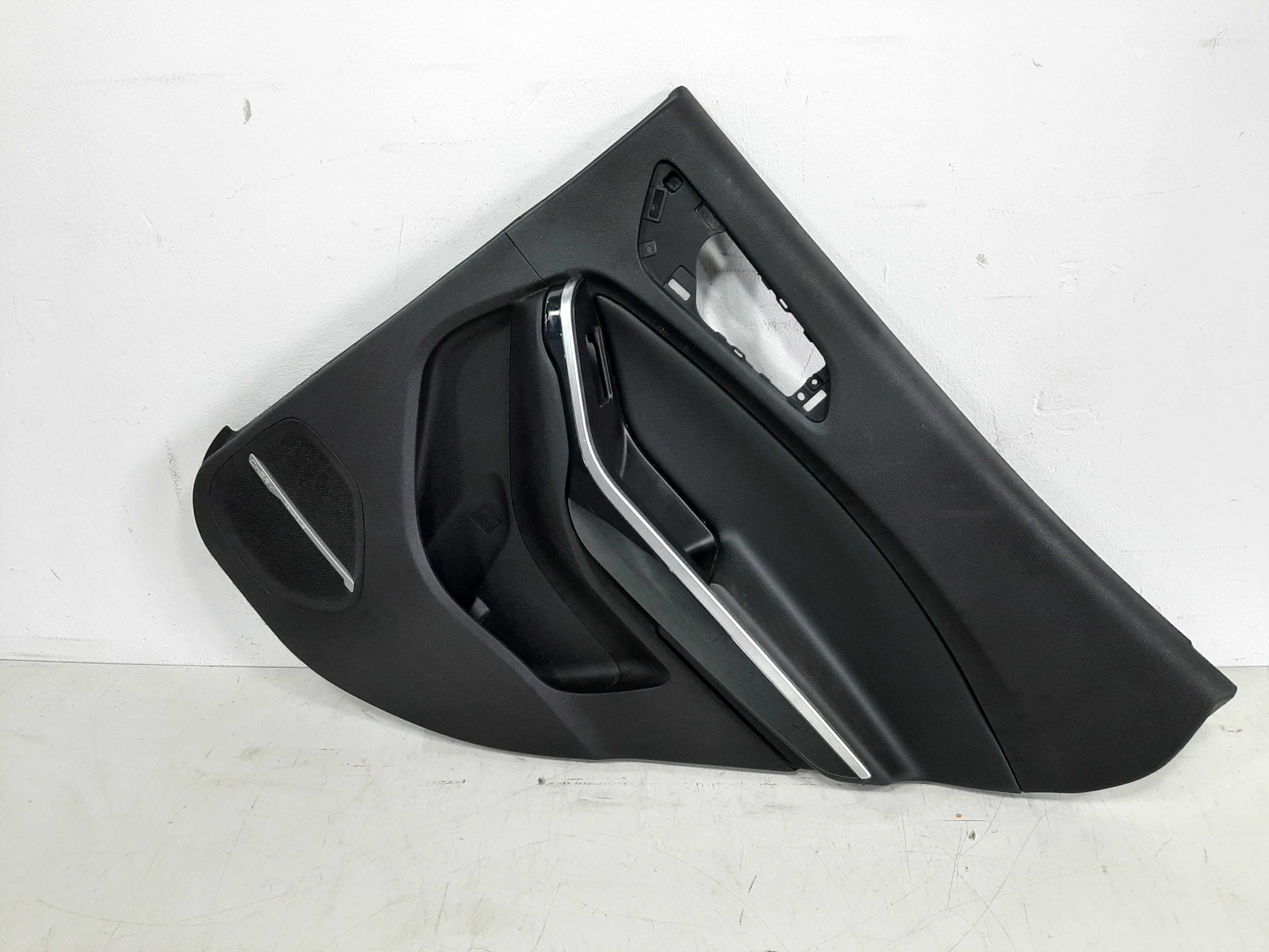 Forro Porta Traseiro Direito Chery Tiggo 5x 2019 2020 2021 1