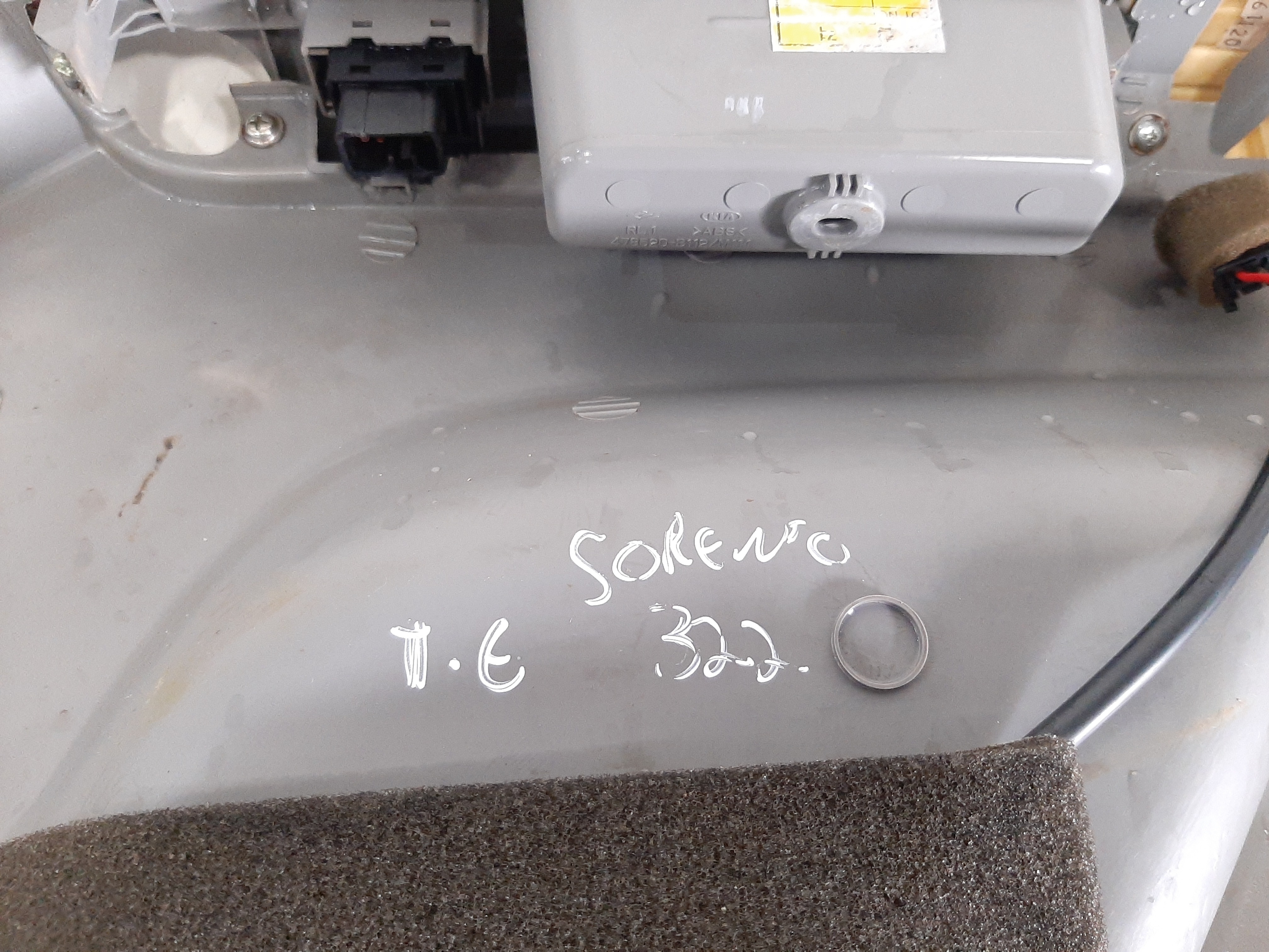 Forro Porta Traseiro Esquerdo Kia Sorento 2002 2003 A 2009 9