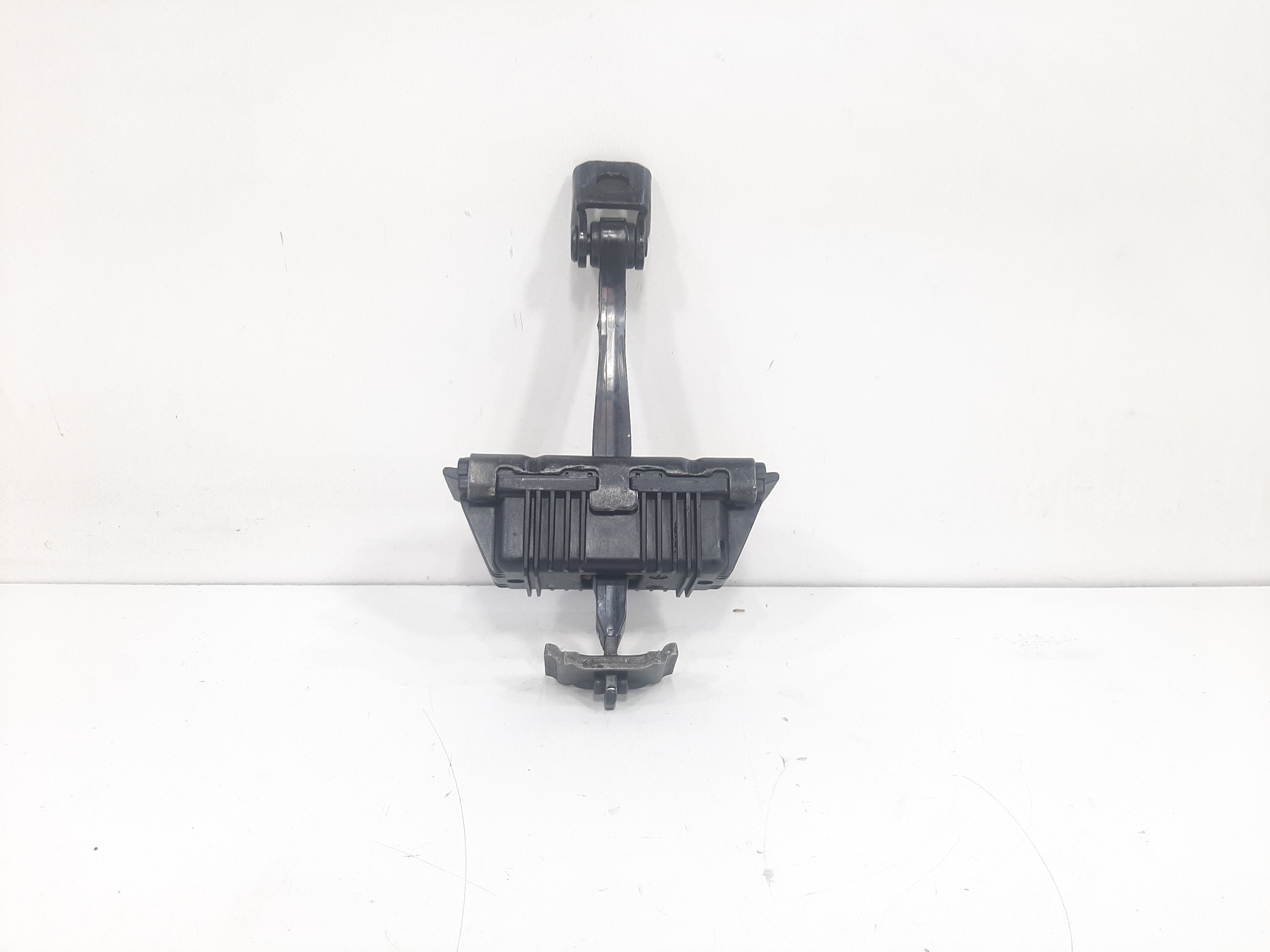 Limitador Porta Dianteira Direita Bmw 320i E90 2006 A 2012 8