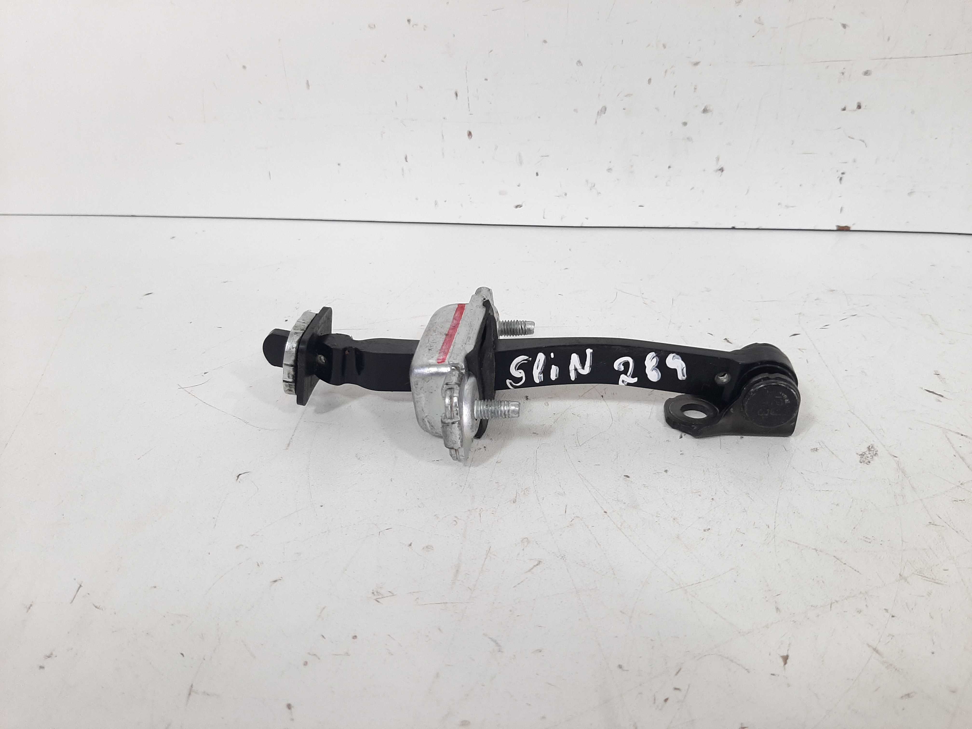 Limitador Porta Dianteiro Direito Spin 2012 2013 2014 A 2017 1