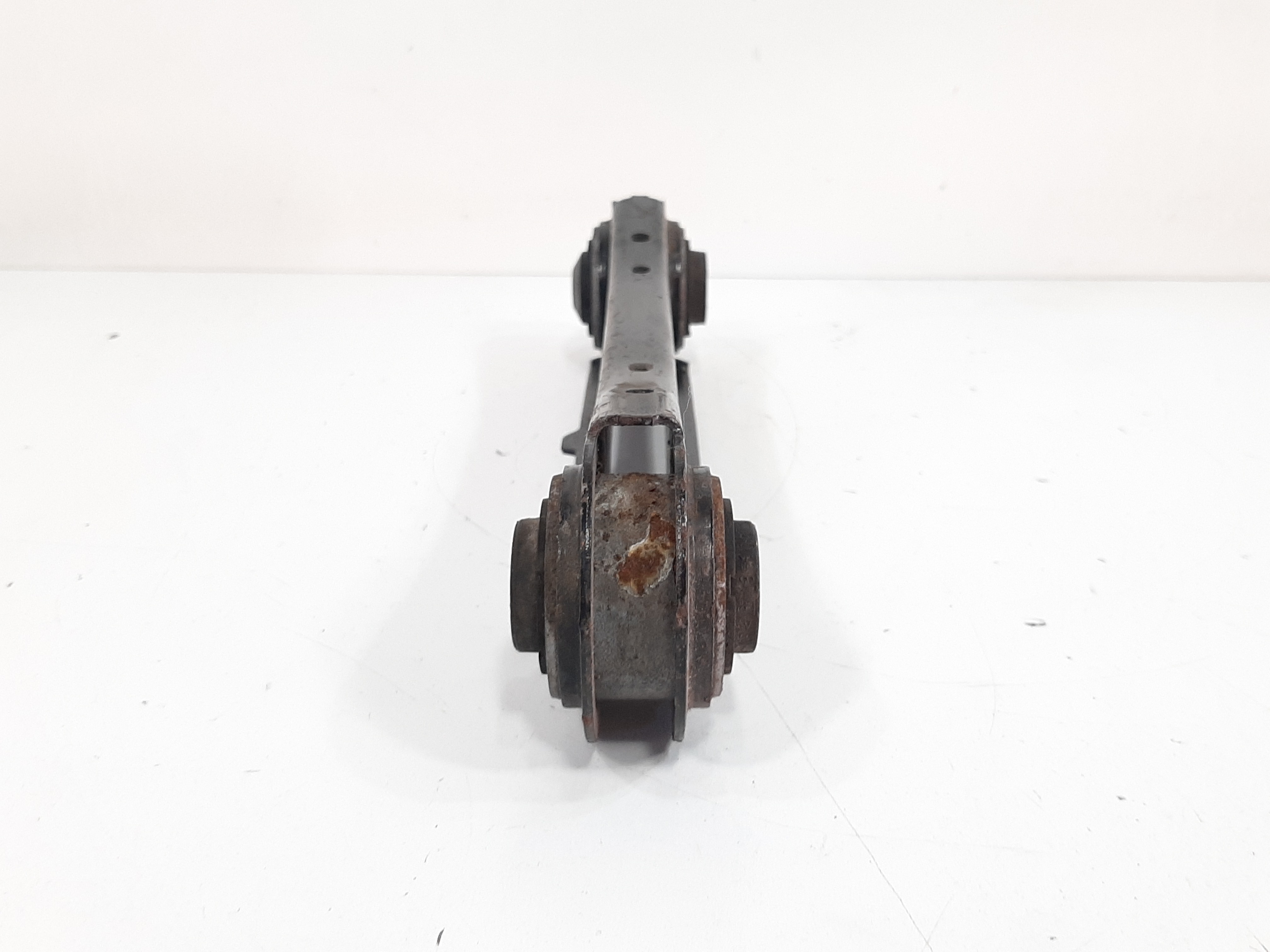 Braço Suspensão Traseiro Esquerda Bmw X1 S-drive 2010 A 2015