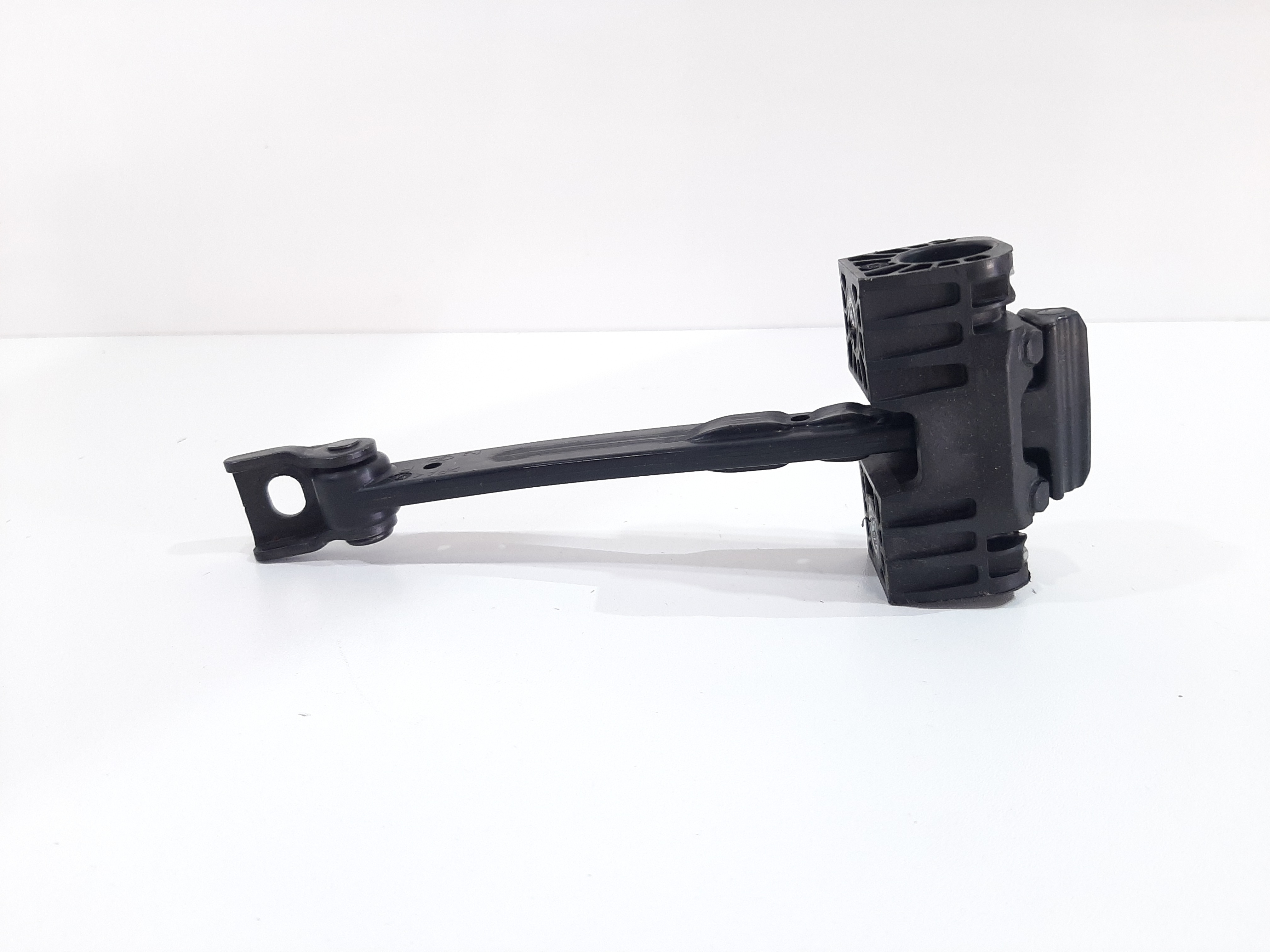 Limitador Porta Traseira Direita Audi A4 2008 2009 A 2015 3